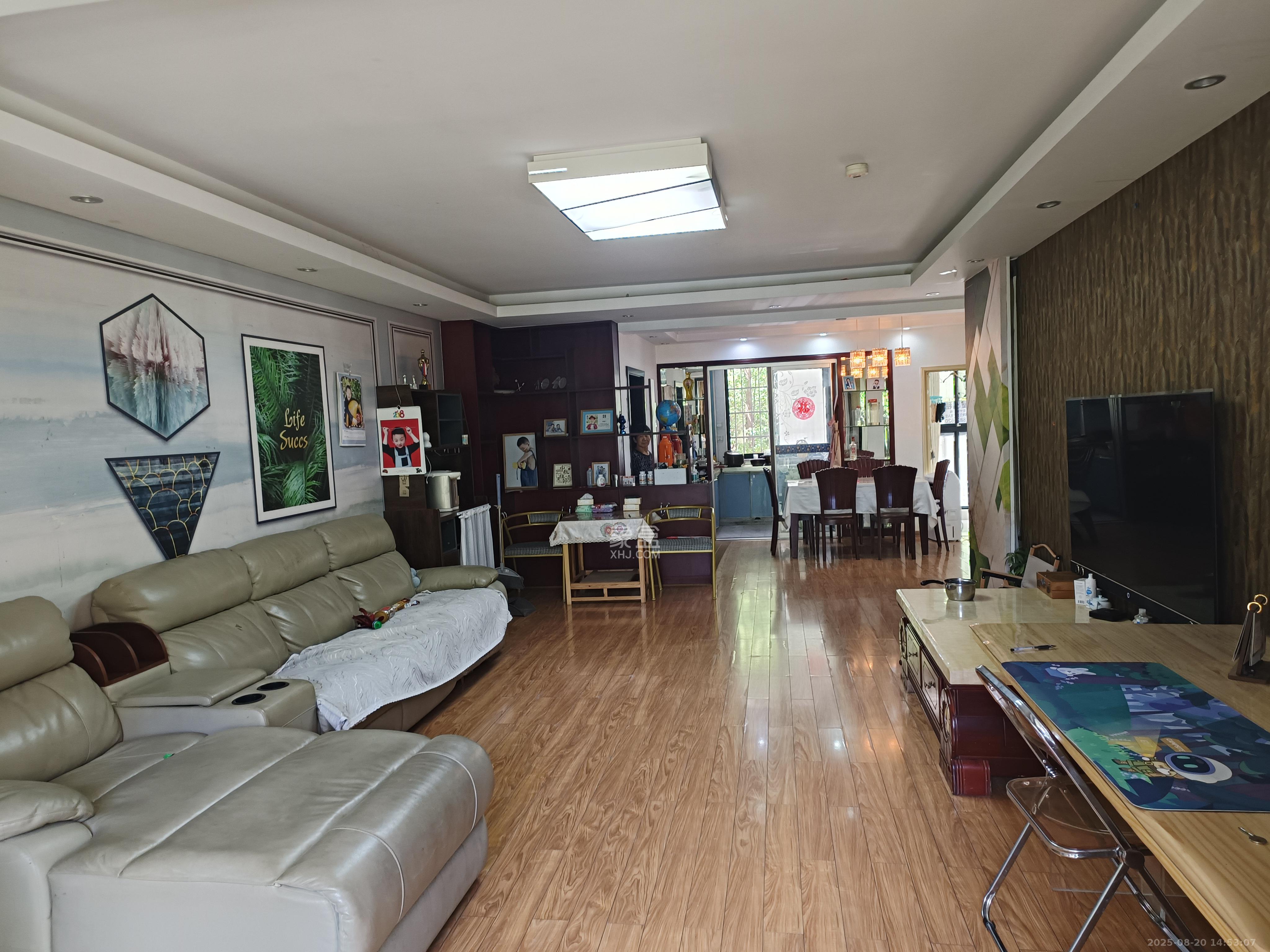 三江花中城 3室2厅1卫 3000.0元/月 三江花中城 3室2厅1卫 3000.0元/月室内图