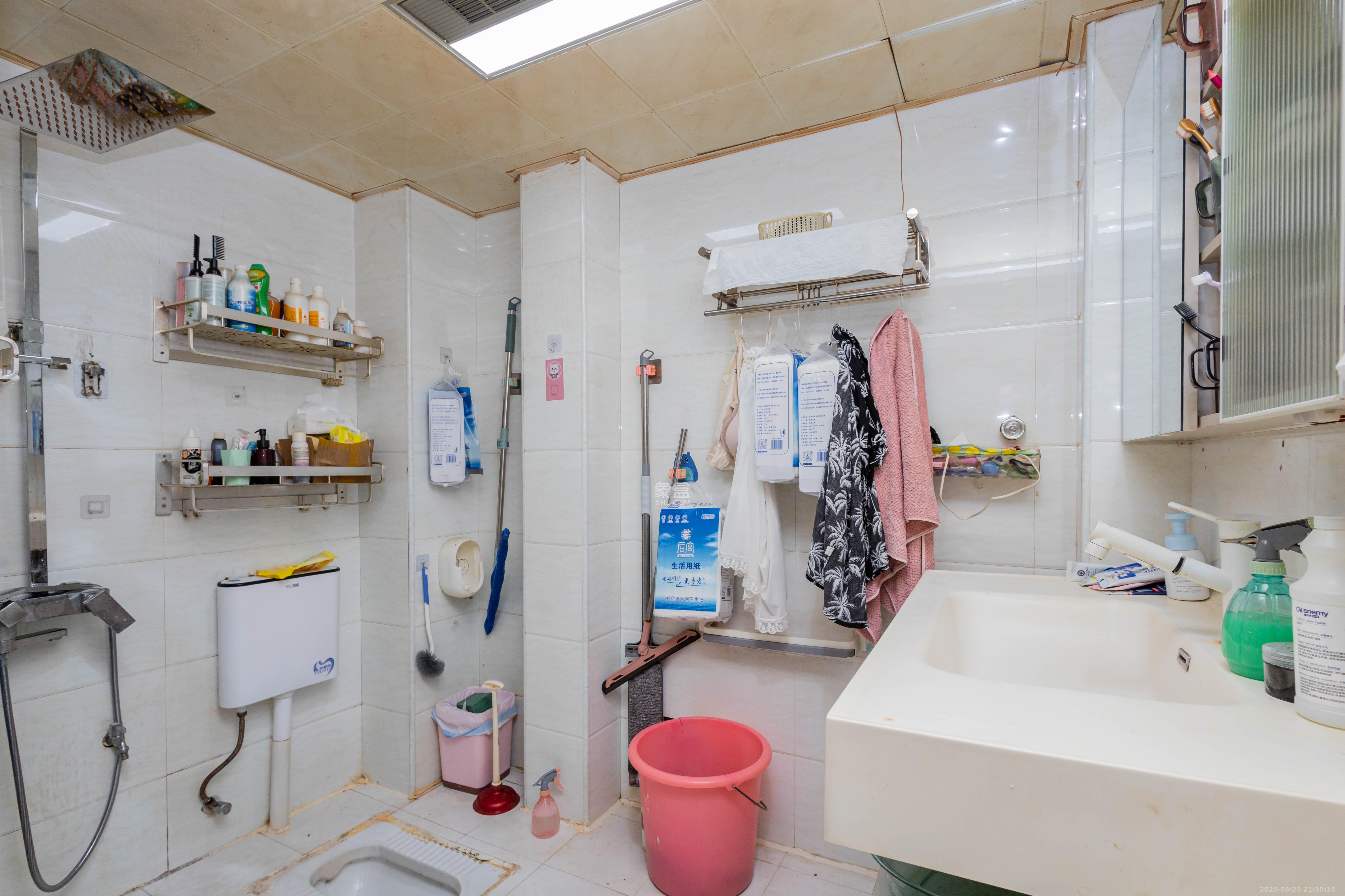 昌和商业中心/昌和国际  3室2厅2卫    58.0万卫生间