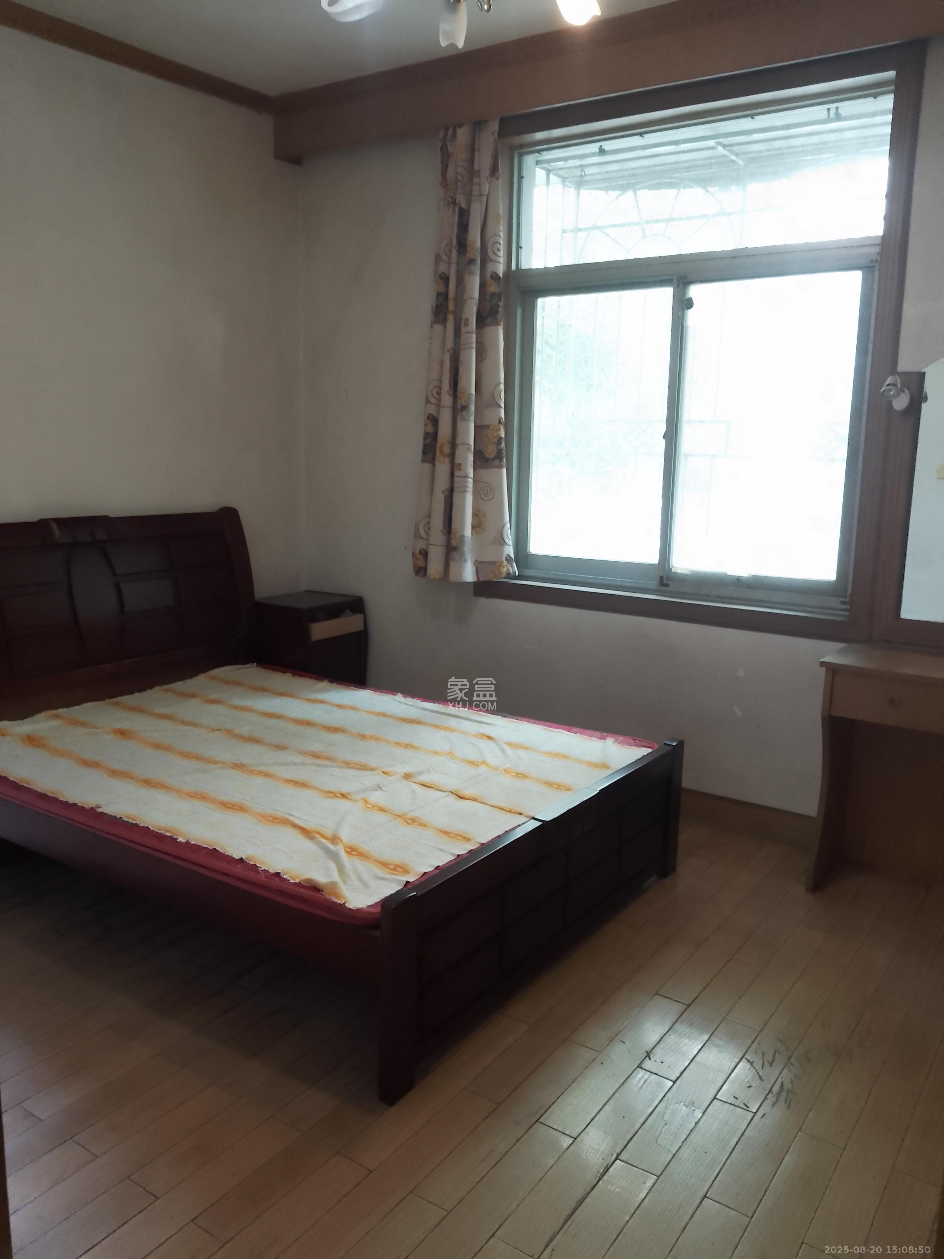 东瓜山二村  2室1厅1卫   1400.00元/月室内图