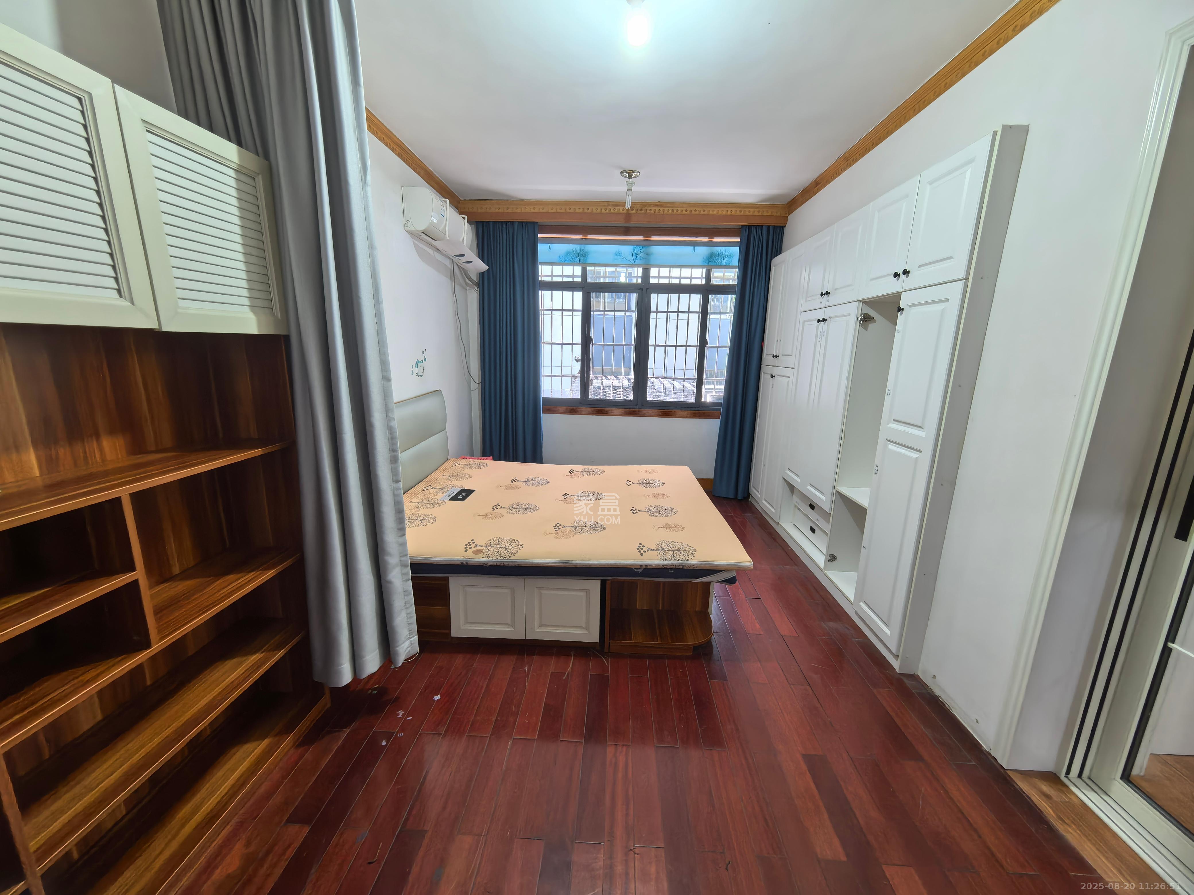 水警大队宿舍 4室2厅2卫 4000.0元/月 水警大队宿舍 4室2厅2卫 4000.0元/月室内图