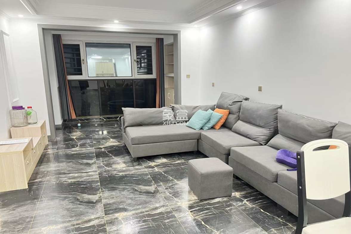 山水印象澜庭 3室2厅2卫 2400.0元/月 山水印象澜庭 3室2厅2卫 2400.0元/月室内图