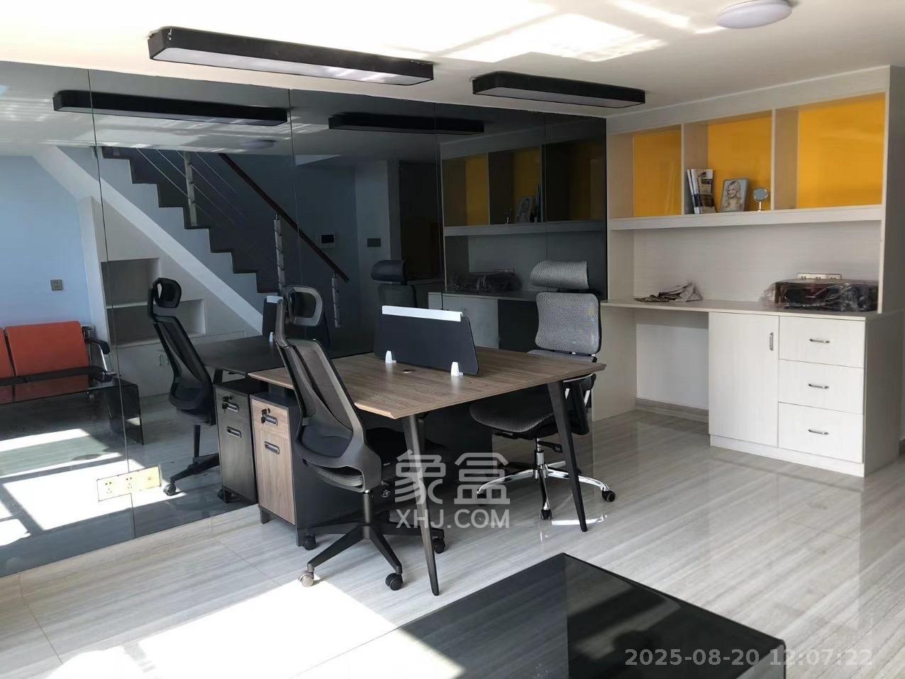 洋湖时代 1室1厅1卫 1600.0元/月 洋湖时代 1室1厅1卫 1600.0元/月室内图