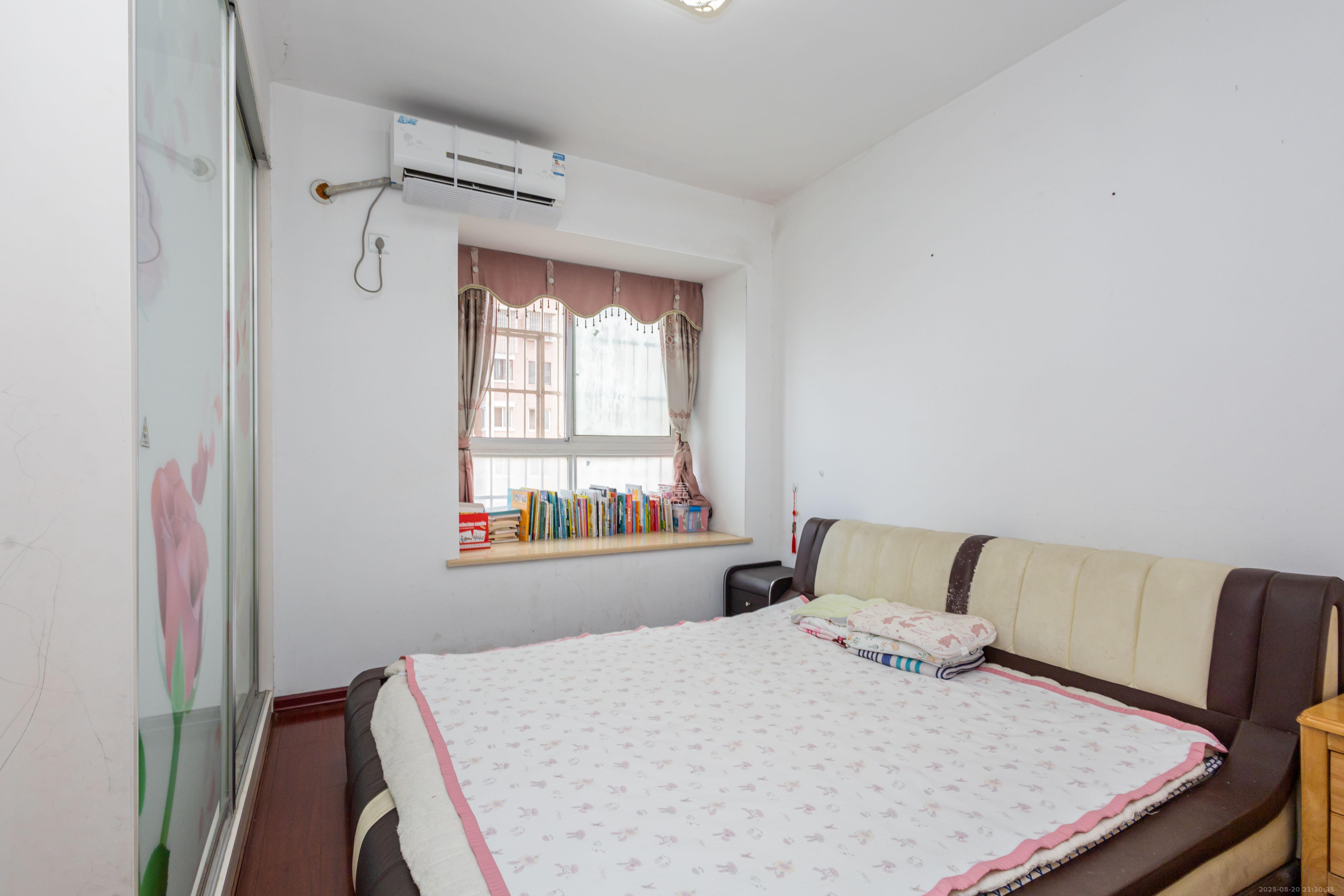 东门尚苑 2室2厅1卫 42.8万 东门尚苑 2室2厅1卫 42.8万卧室