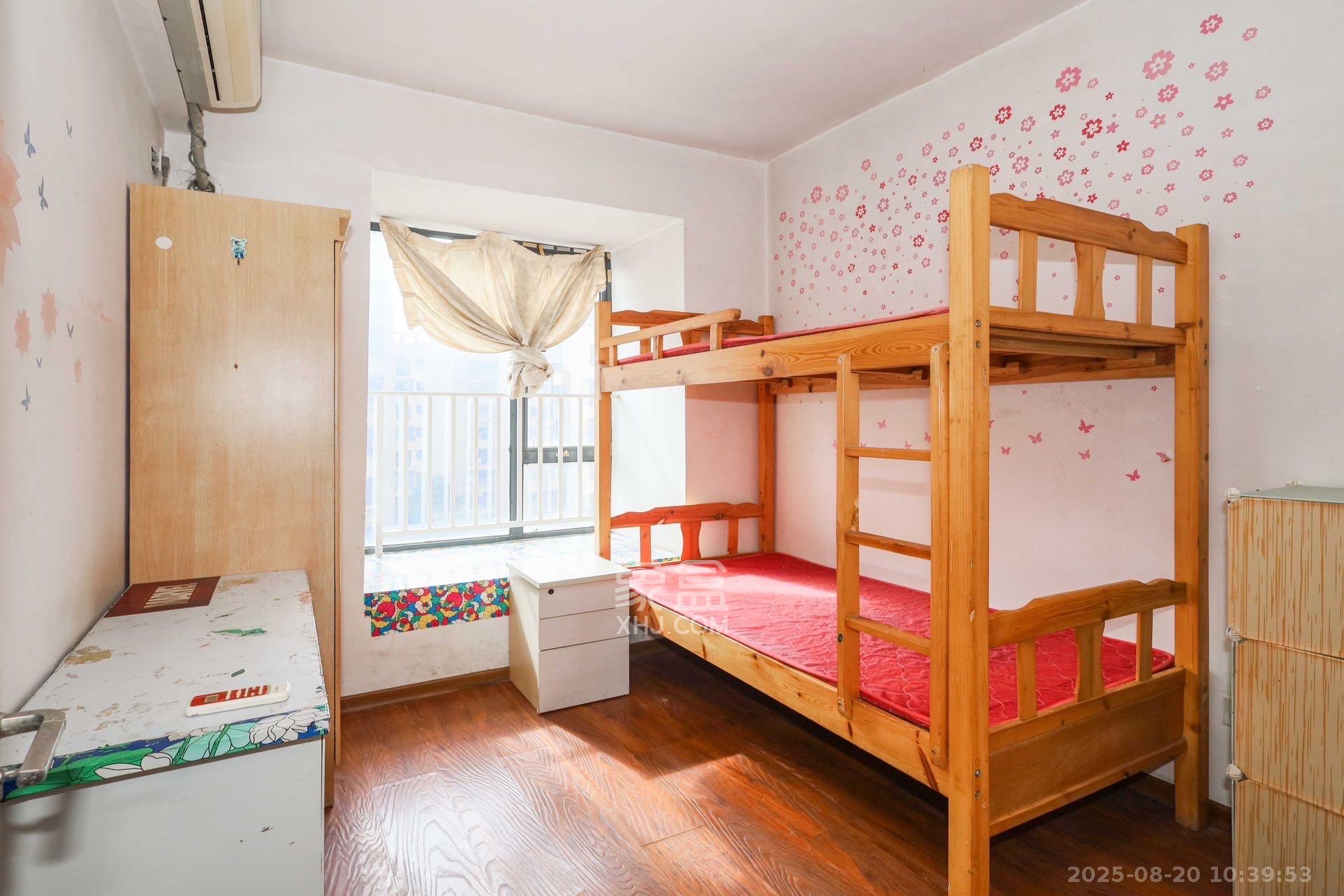 保利麓谷林语B区  3室2厅1卫    2400.0元/月 保利麓谷林语B区  3室2厅1卫    2400.0元/月室内图