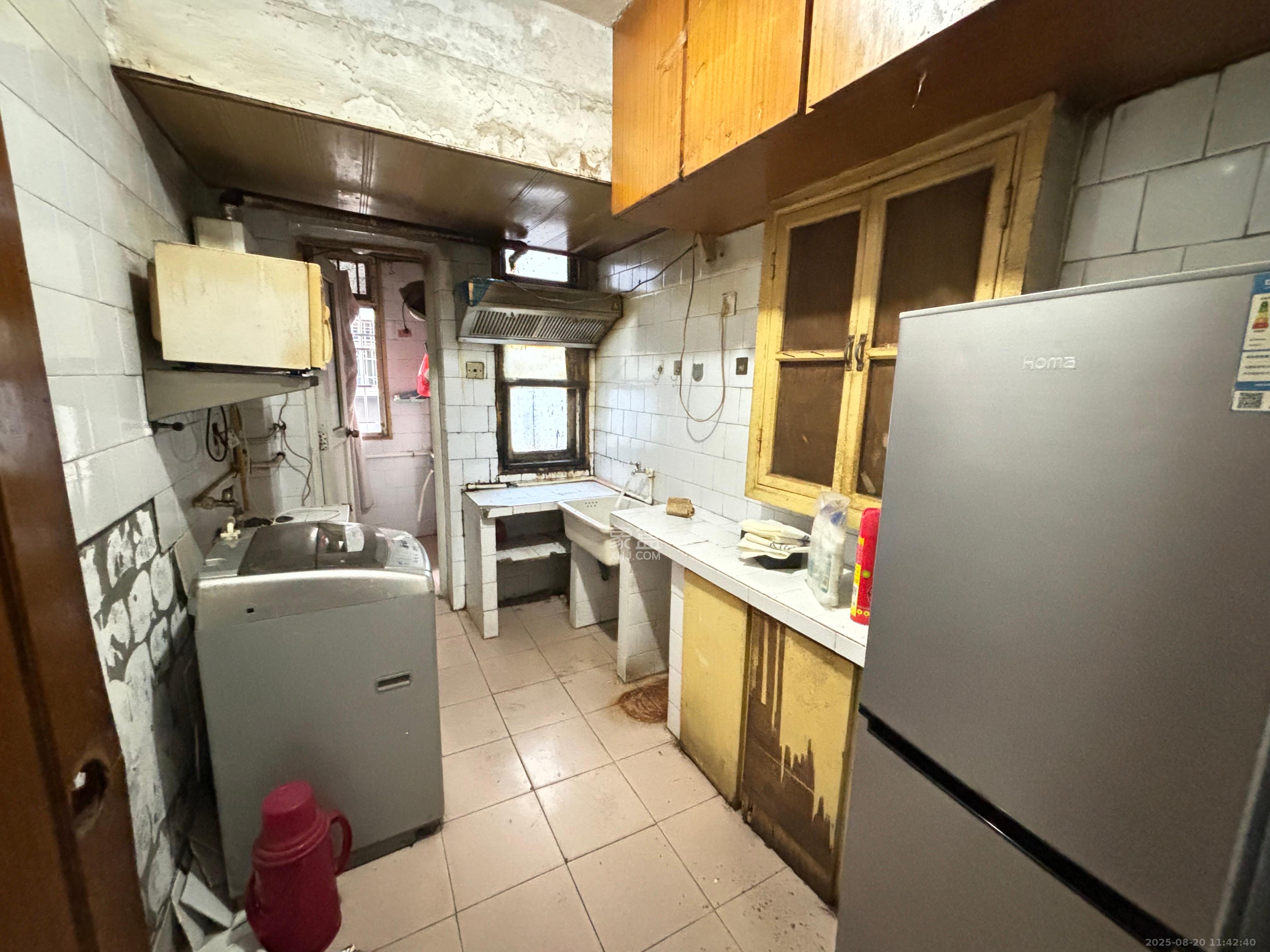 三兴公寓（三兴小区）  2室1厅1卫    1300.0元/月室内图