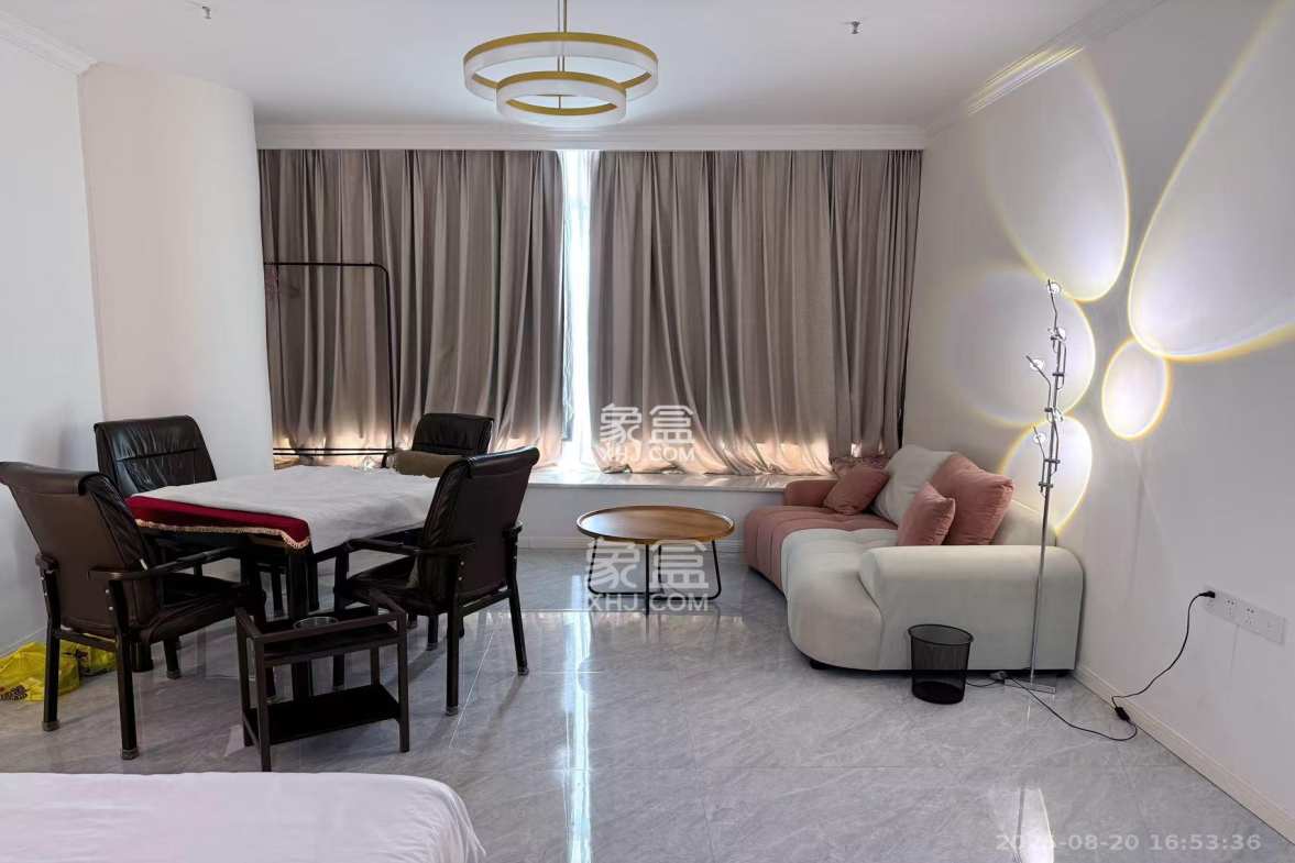 世茂铂曼  1室1厅1卫    2700.0元/月 世茂铂曼  1室1厅1卫    2700.0元/月室内图1