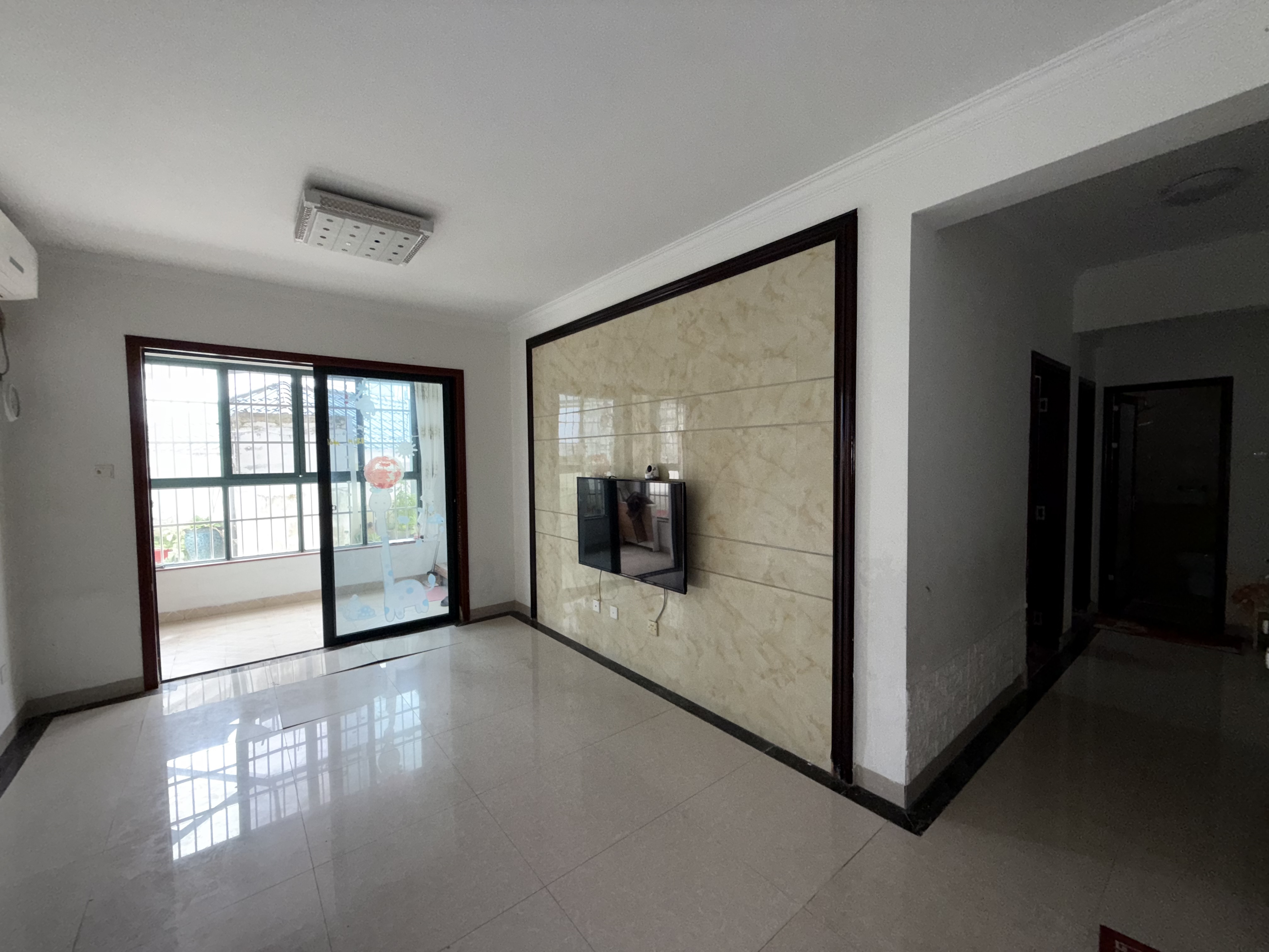 碧海金城 2室1厅1卫 130.0万 碧海金城 2室1厅1卫 130.0万室内图