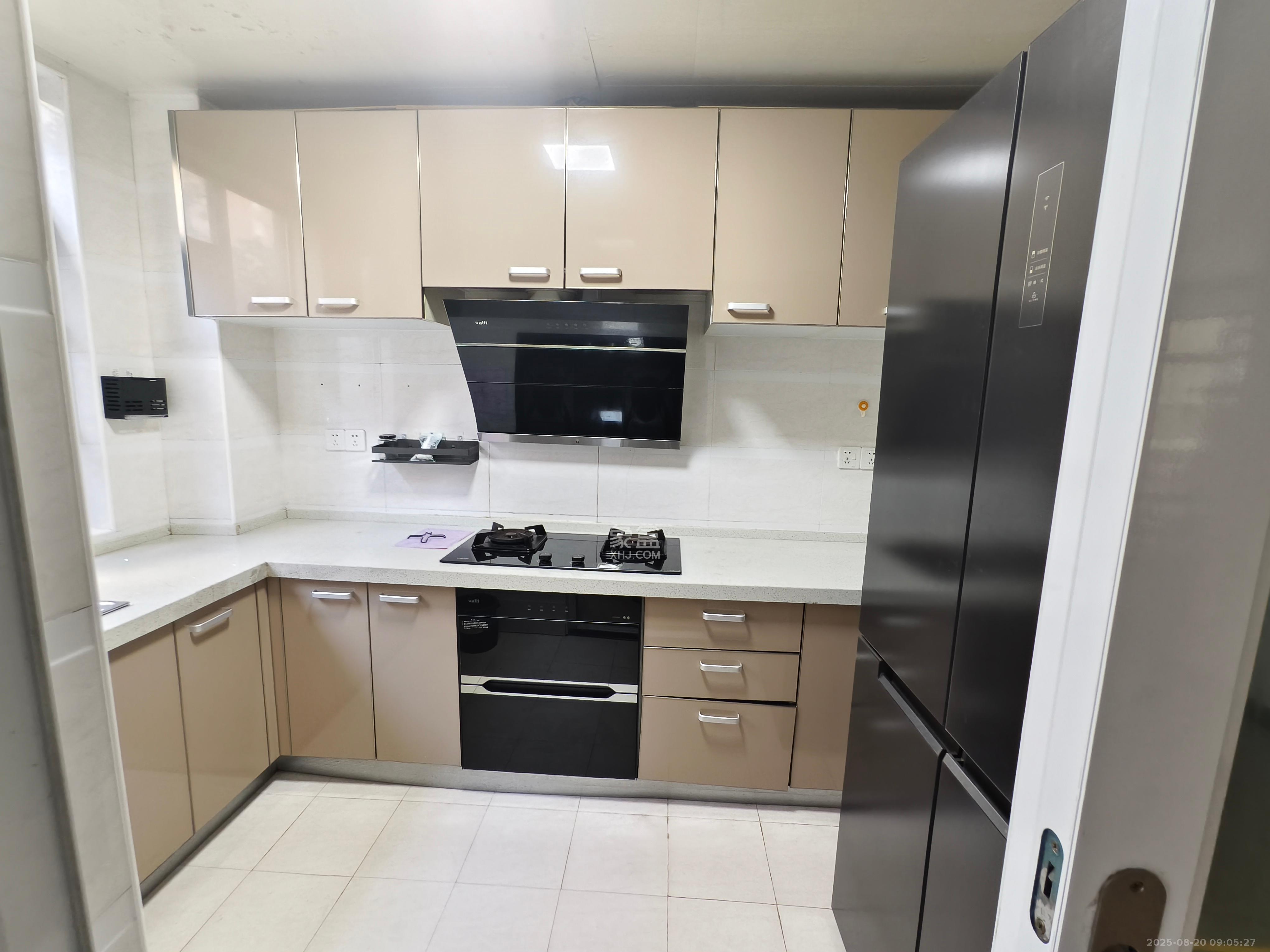 长城水郡  4室2厅2卫    2500.0元/月室内图