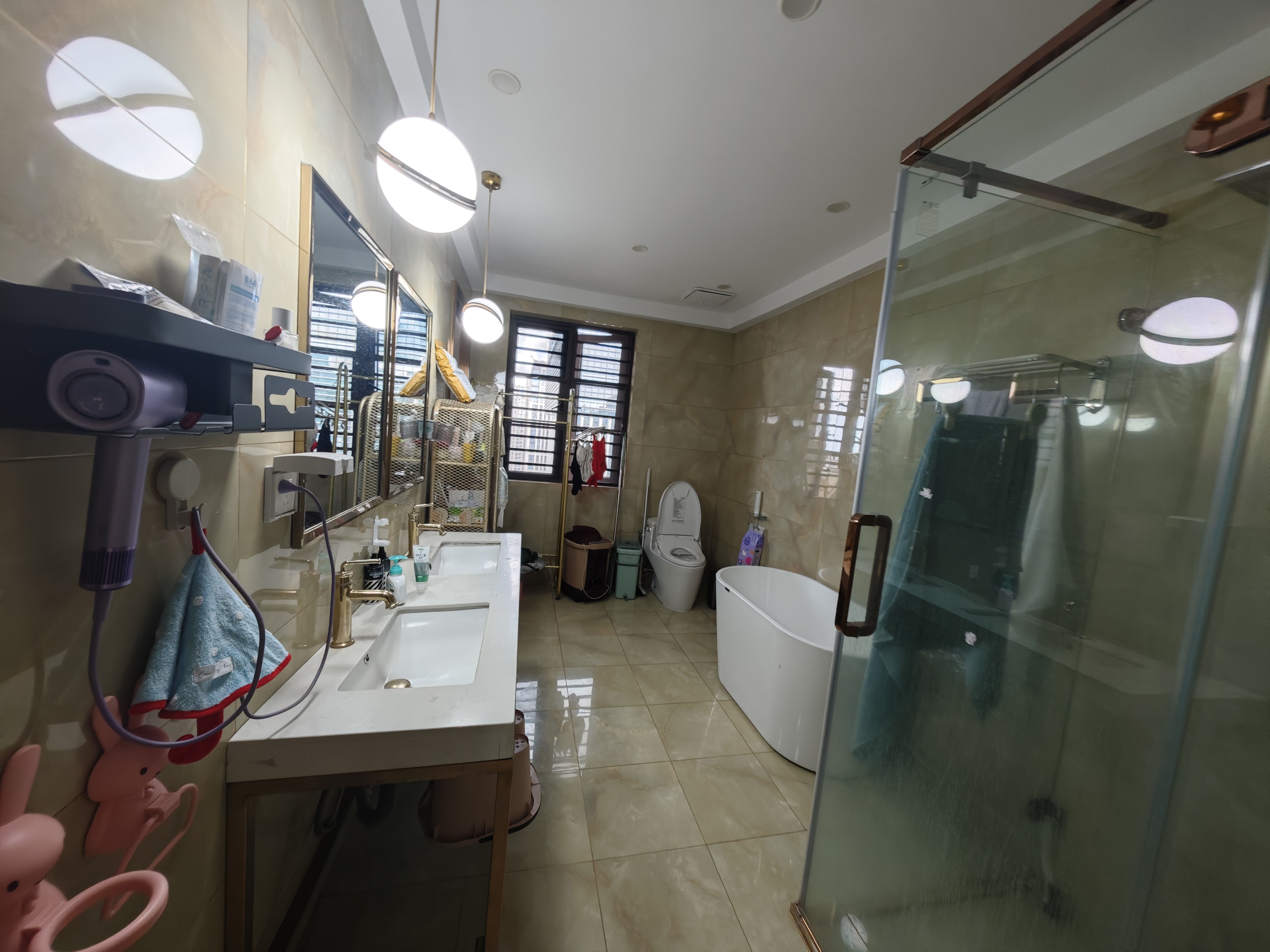 海航豪庭北苑 4室2厅2卫 10000.0元/月 海航豪庭北苑 4室2厅2卫 10000.0元/月室内图