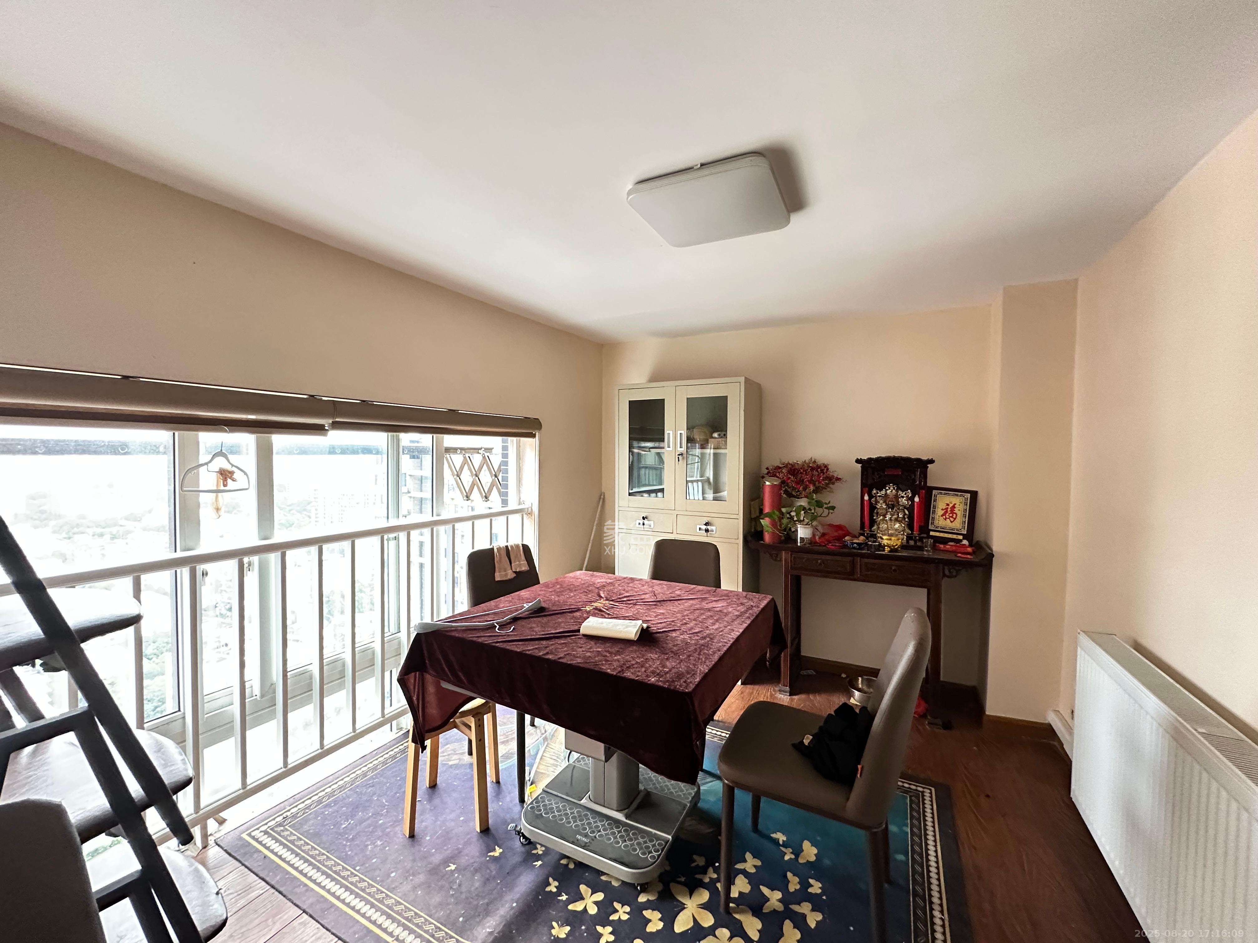 他城(天鸿时代公寓) 4室0厅0卫 2000.0元/月 他城(天鸿时代公寓) 4室0厅0卫 2000.0元/月室内图