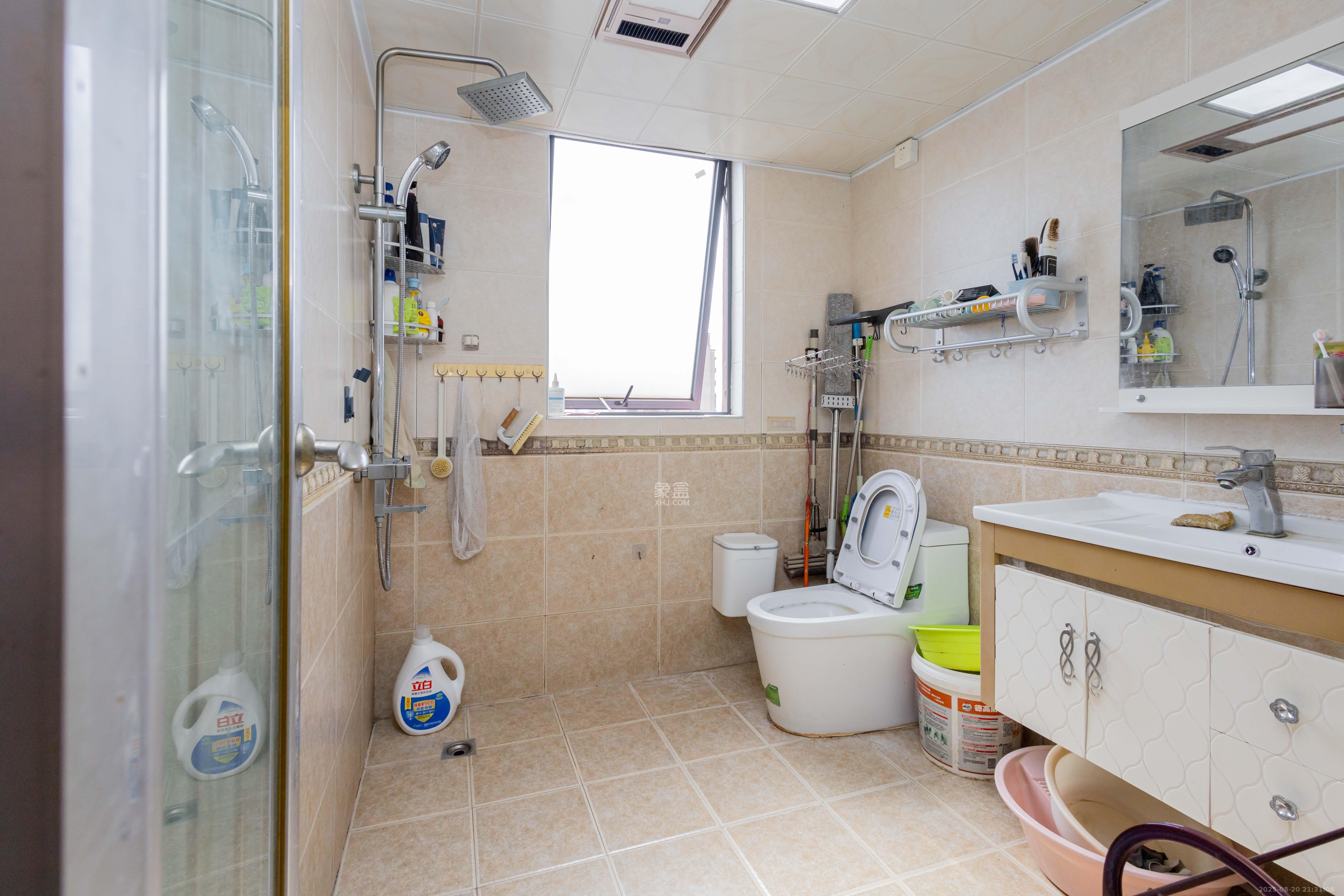 I尚国际(元泰大厦) 2室2厅1卫 67.0万 I尚国际(元泰大厦) 2室2厅1卫 67.0万卫生间