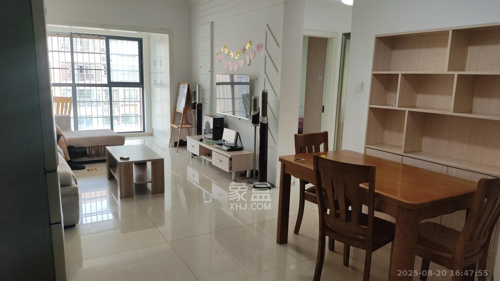 家兴苑 2室2厅1卫 2200.0元/月 家兴苑 2室2厅1卫 2200.0元/月室内图