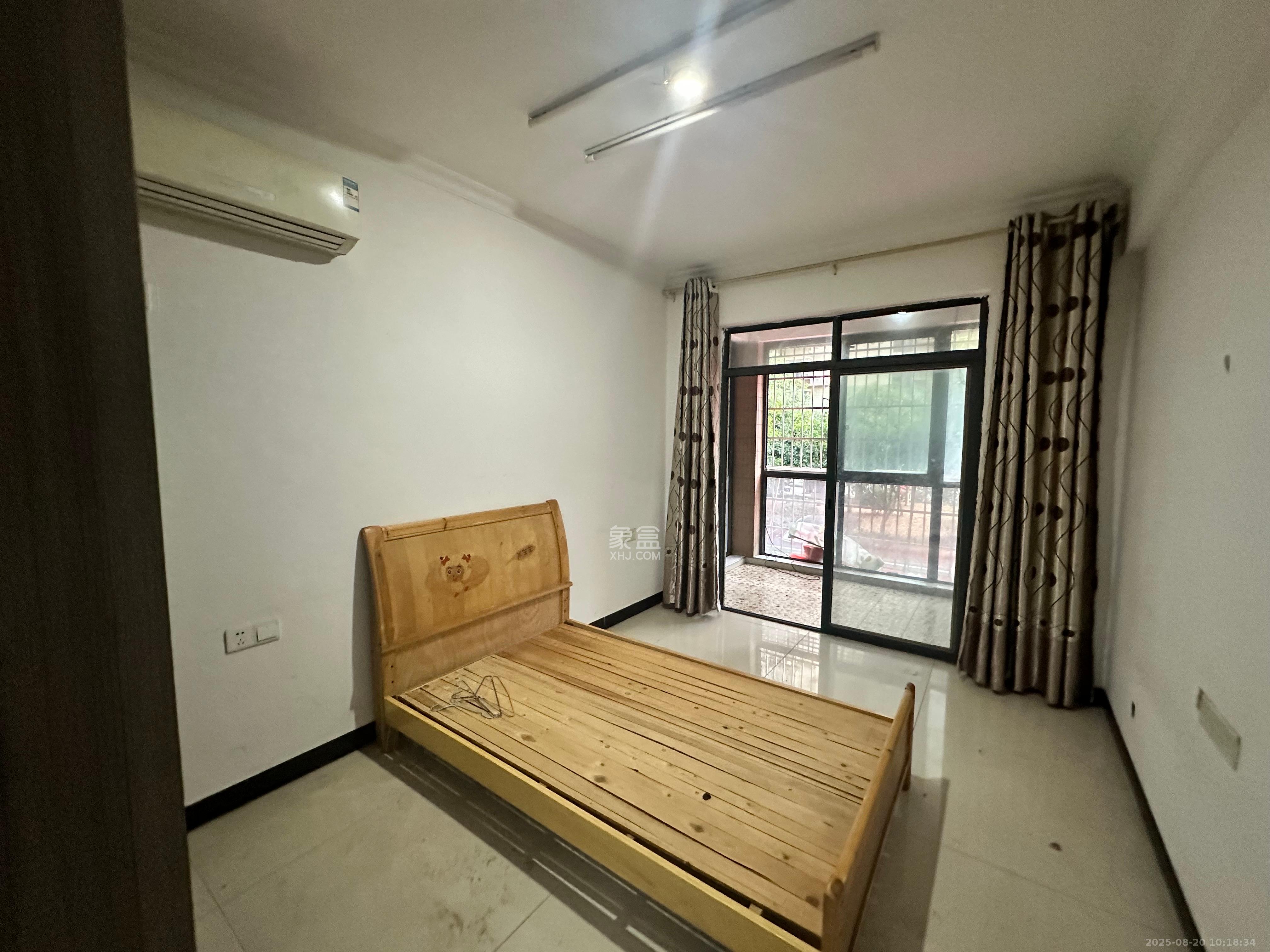 茶山馨苑  3室2厅1卫    2800.0元/月室内图