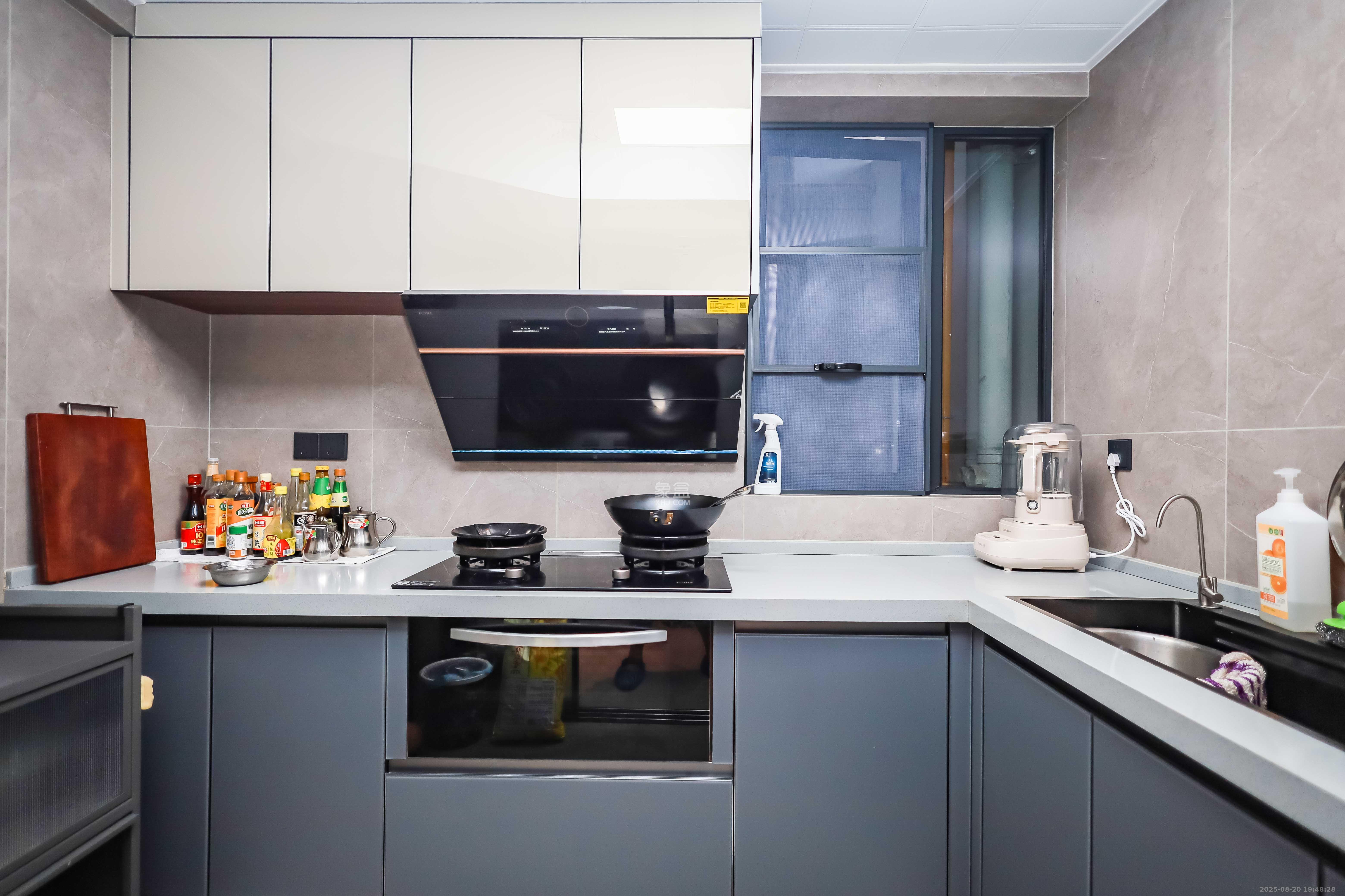 麓谷山湖郡  3室2厅2卫    155.5万 麓谷山湖郡  3室2厅2卫    155.5万厨房