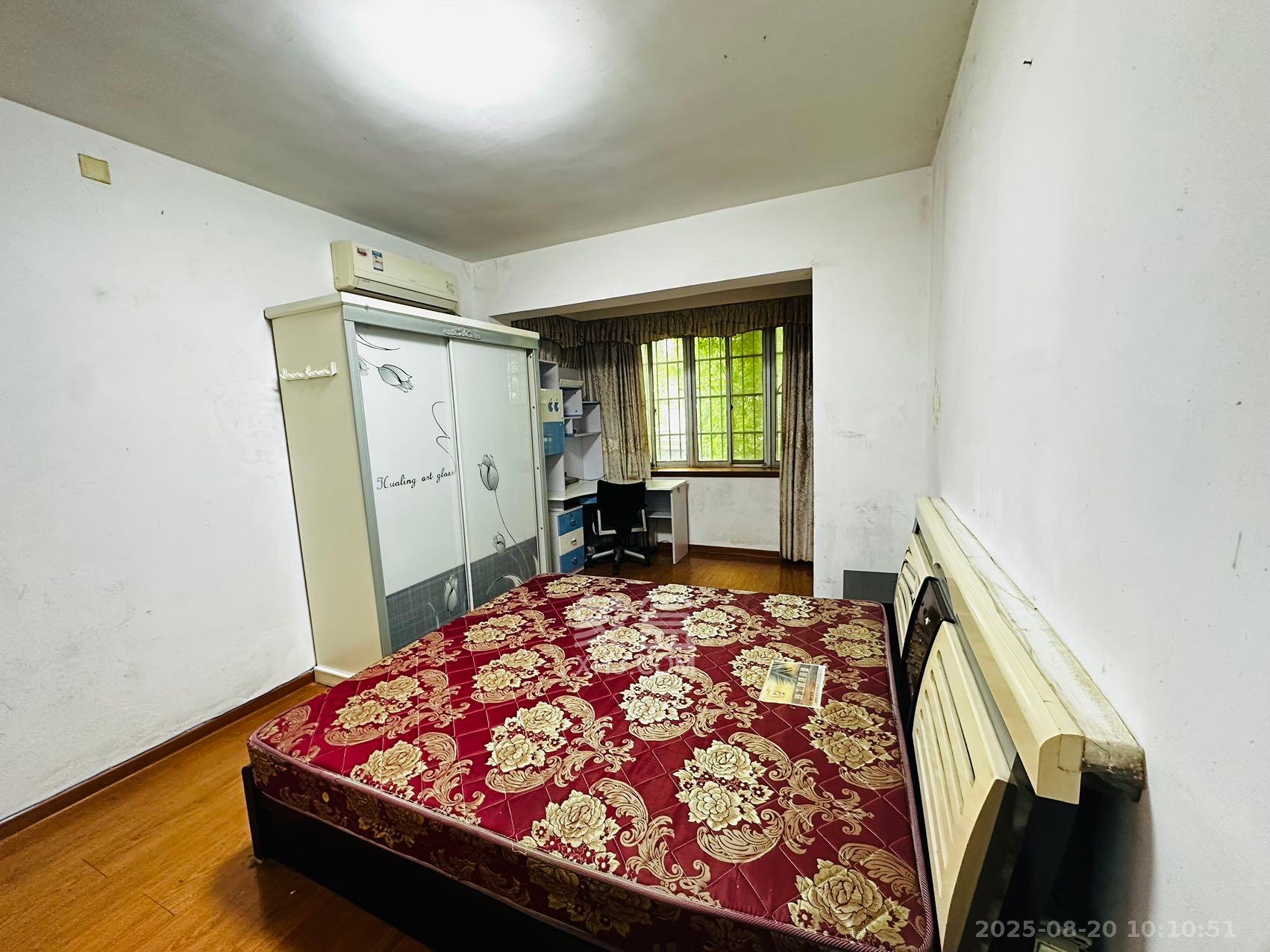 中南汽车世界  3室2厅1卫    1500.0元/月室内图