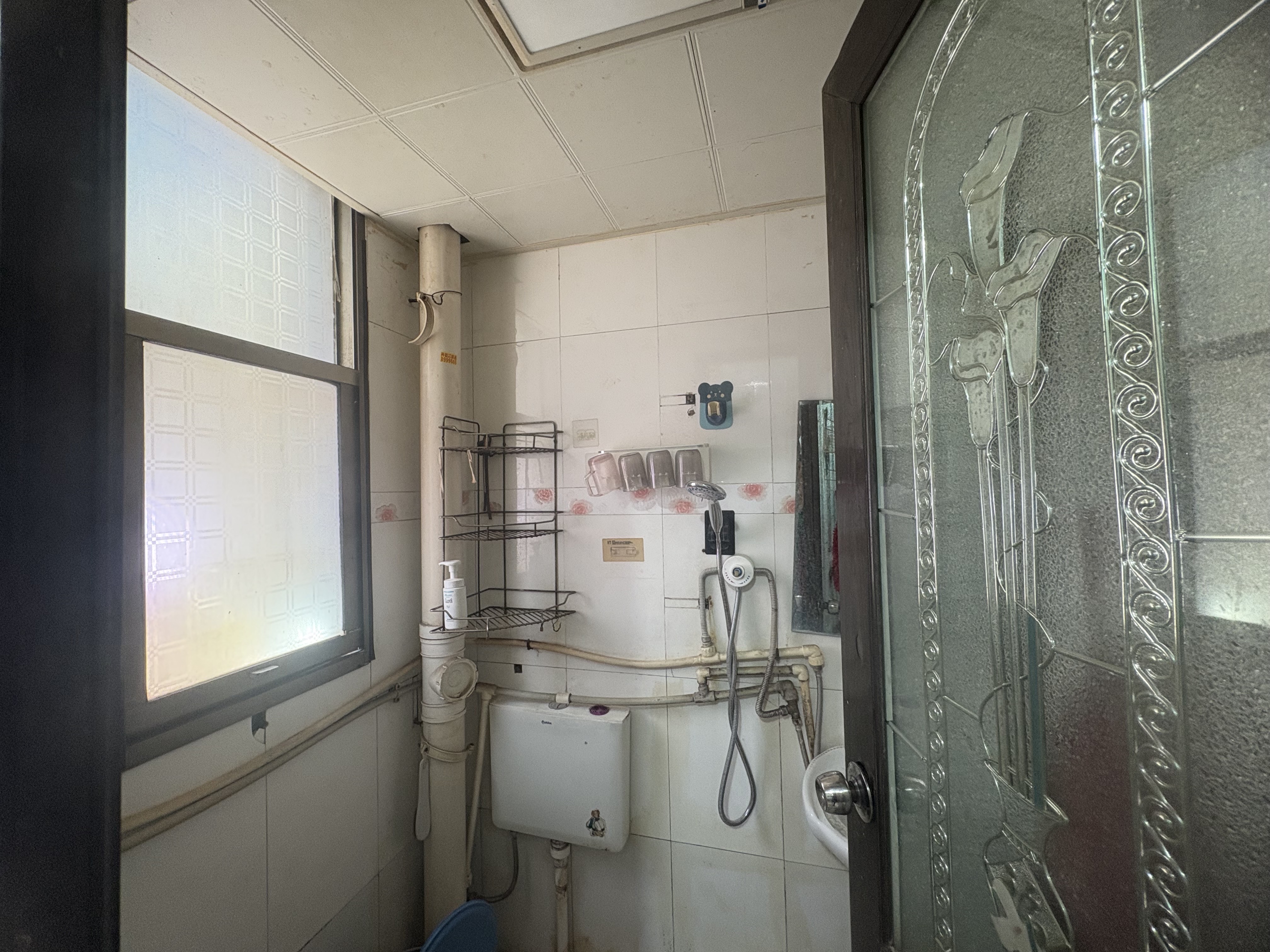王家小区  3室2厅1卫   66.80万客厅