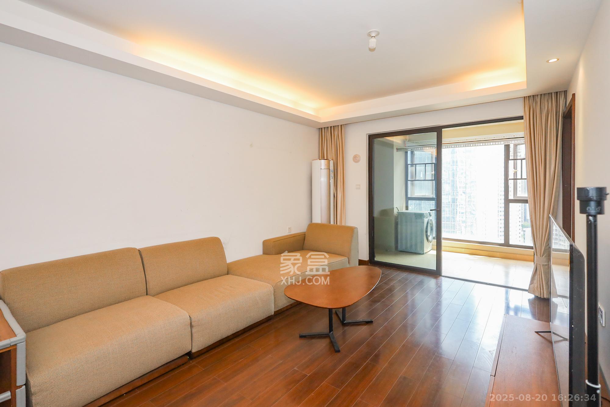 万科里金域滨江  3室2厅1卫    144.0万 万科里金域滨江  3室2厅1卫    144.0万