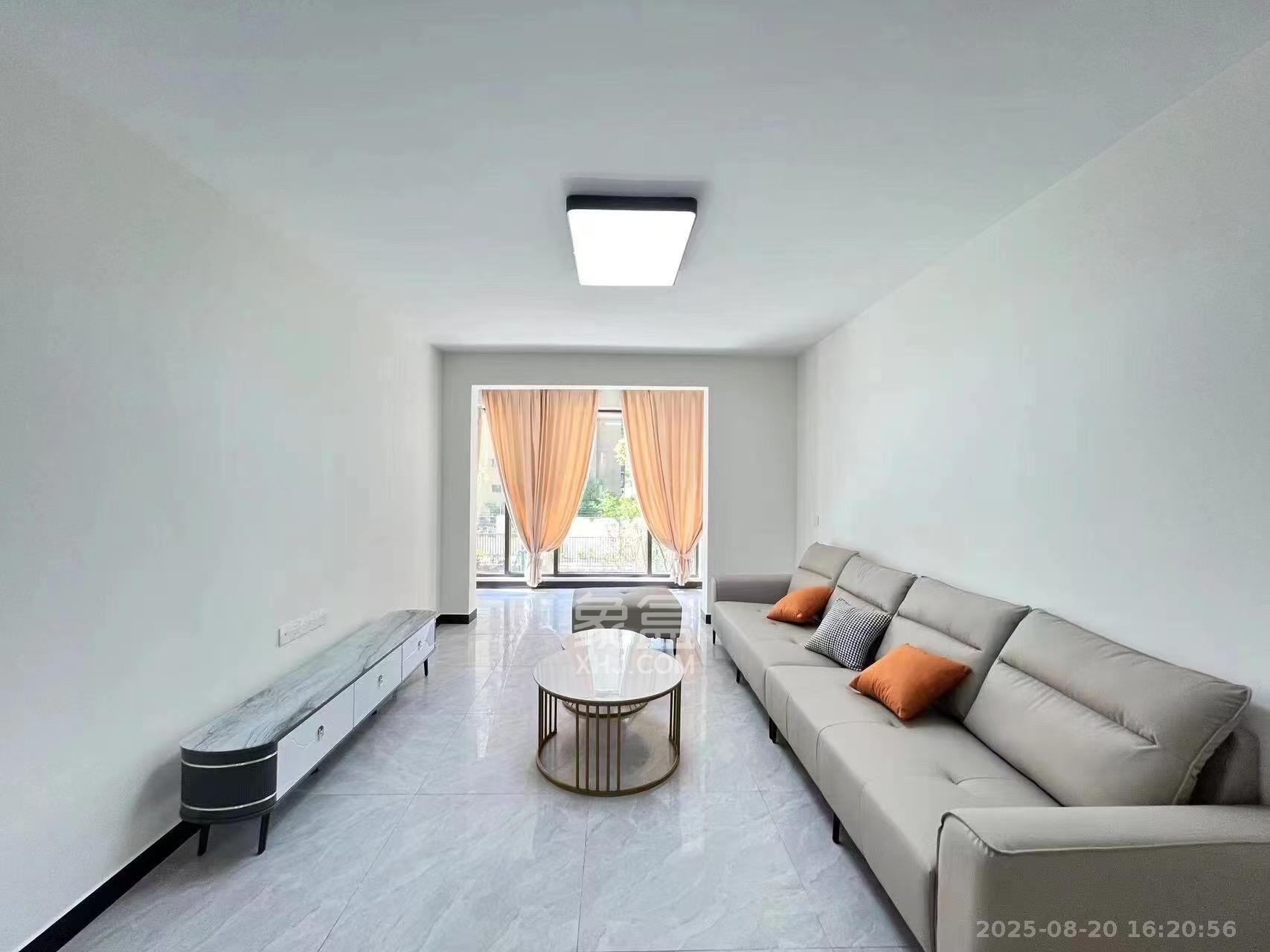 世茂璀璨天城 3室2厅2卫 3200.0元/月 世茂璀璨天城 3室2厅2卫 3200.0元/月室内图