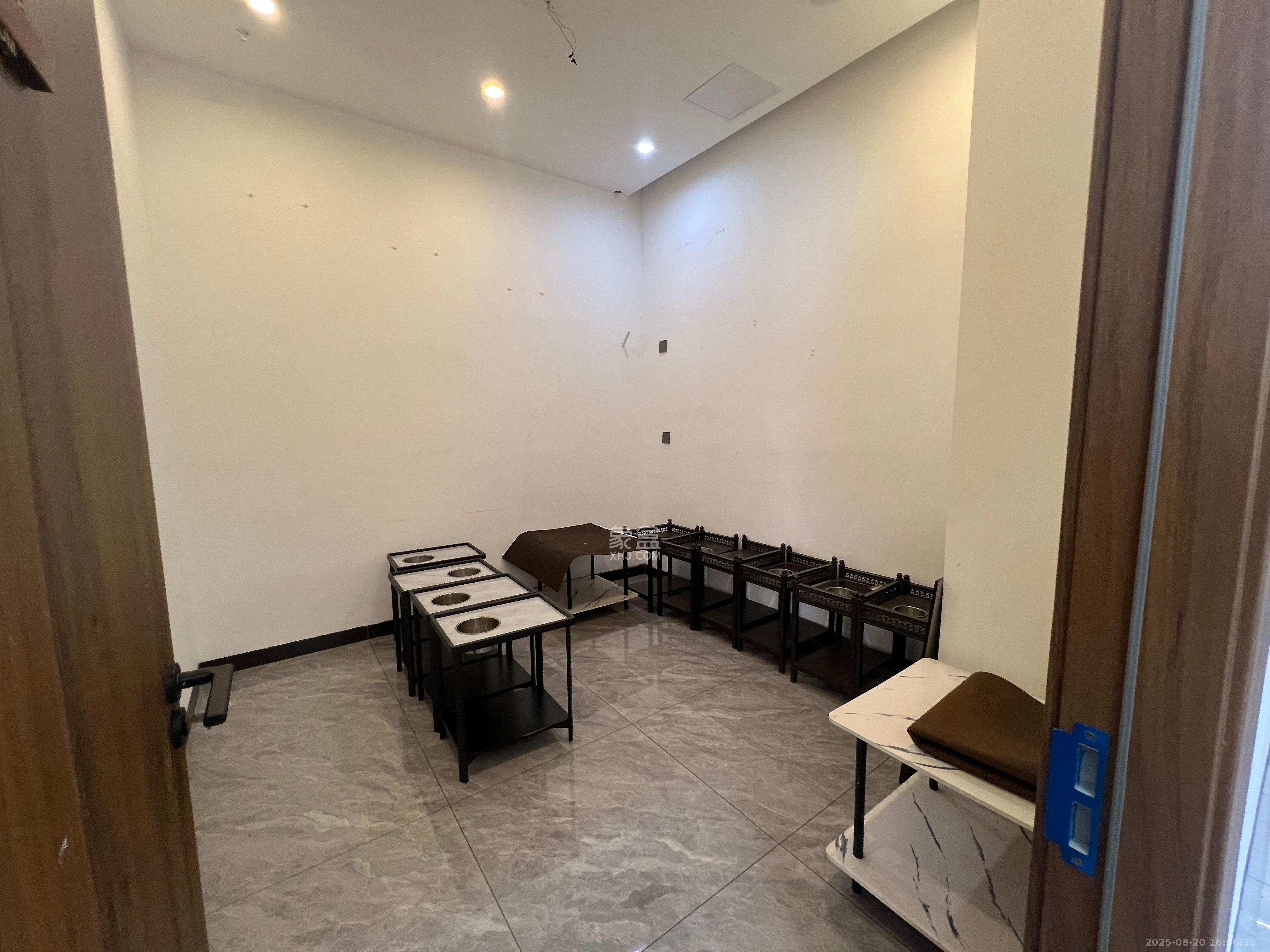 金科时代中心   339.0㎡      7800.0元/月室内图