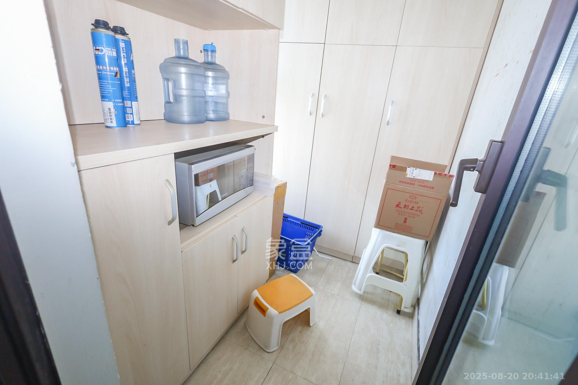 绿地中央广场 3室2厅2卫 158.0万 绿地中央广场 3室2厅2卫 158.0万其他