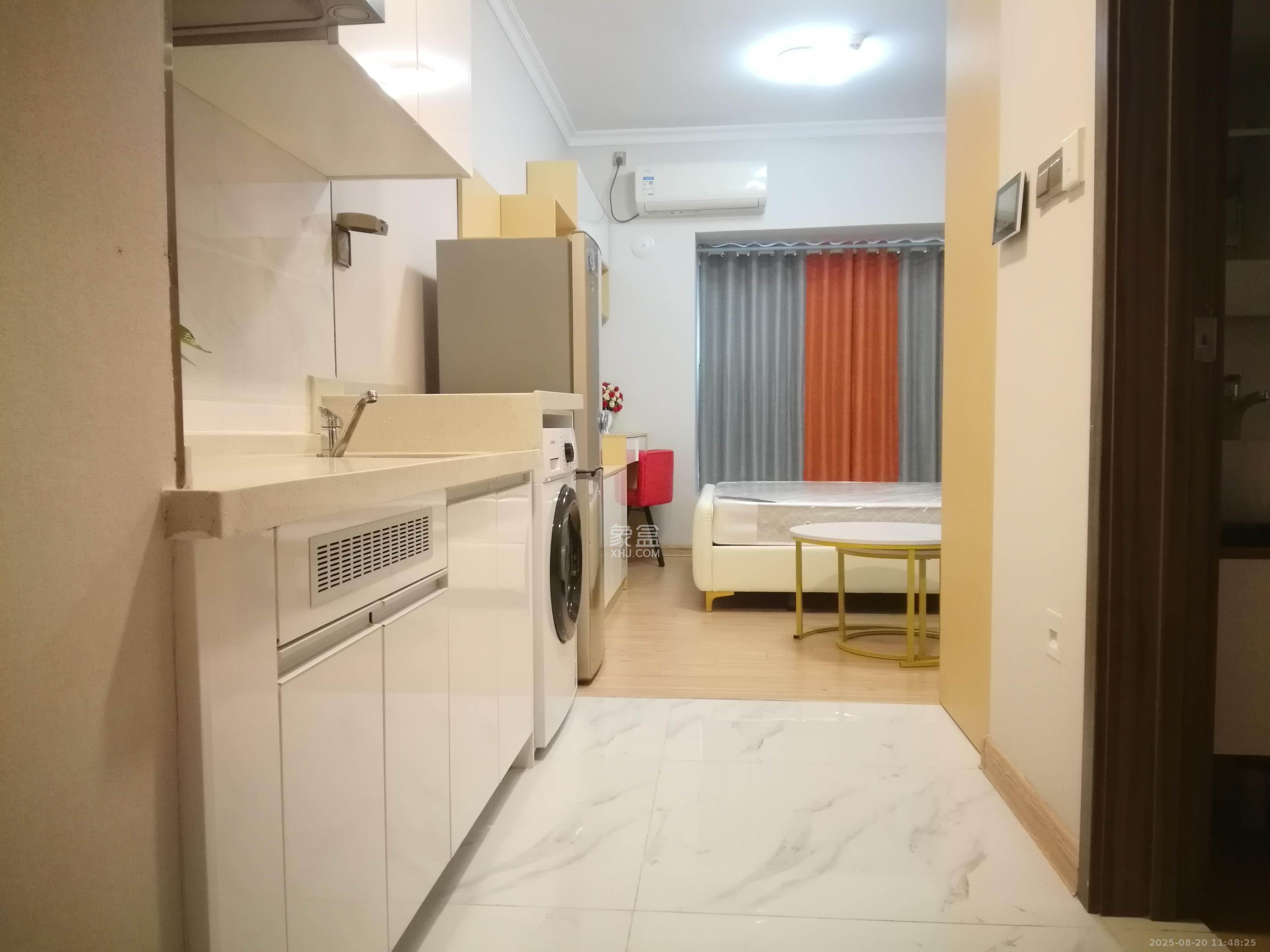 碧桂园城市之光  1室1厅1卫    1600.0元/月 碧桂园城市之光  1室1厅1卫    1600.0元/月室内图