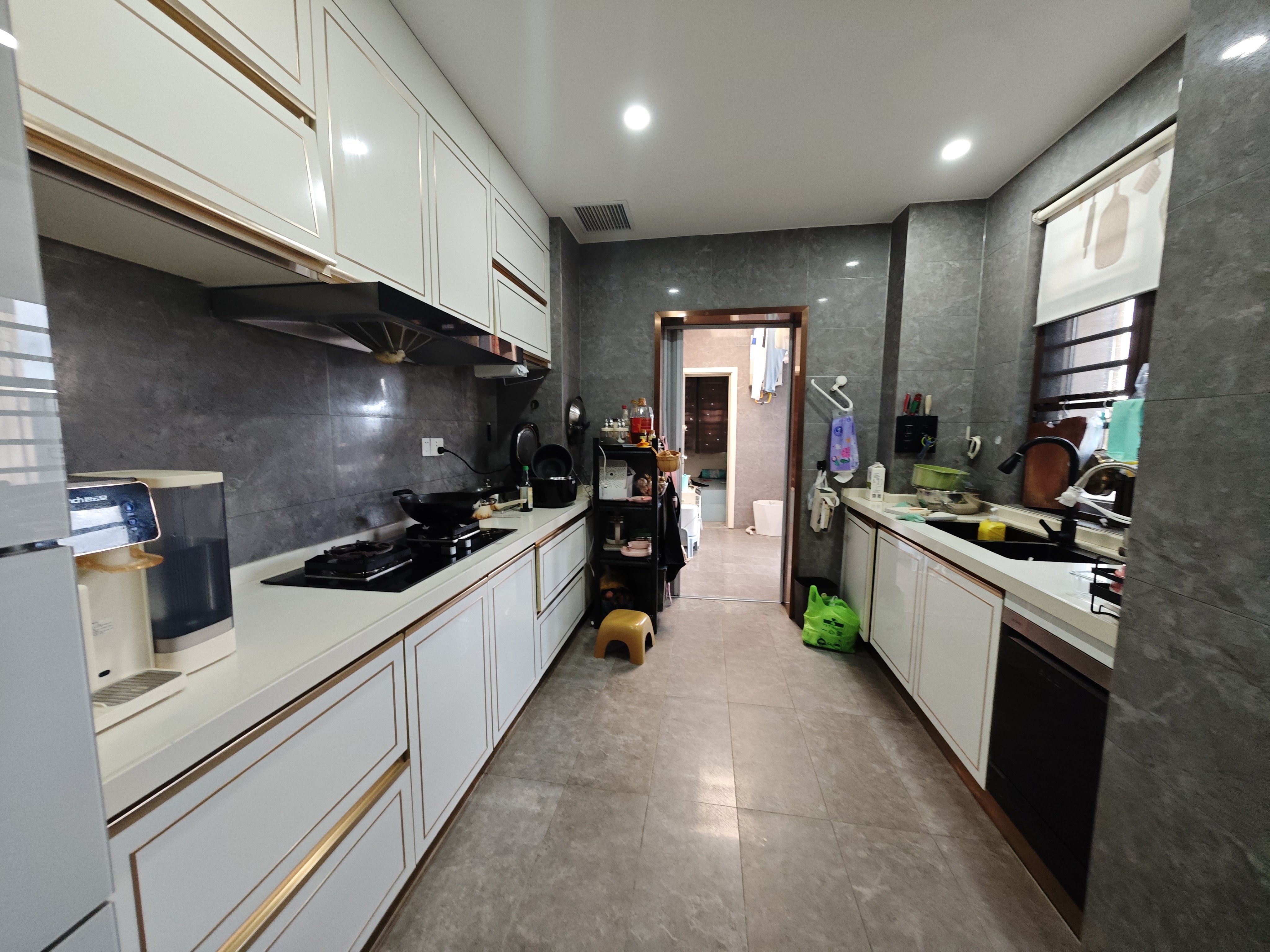 海航豪庭北苑 4室2厅2卫 10000.0元/月 海航豪庭北苑 4室2厅2卫 10000.0元/月室内图