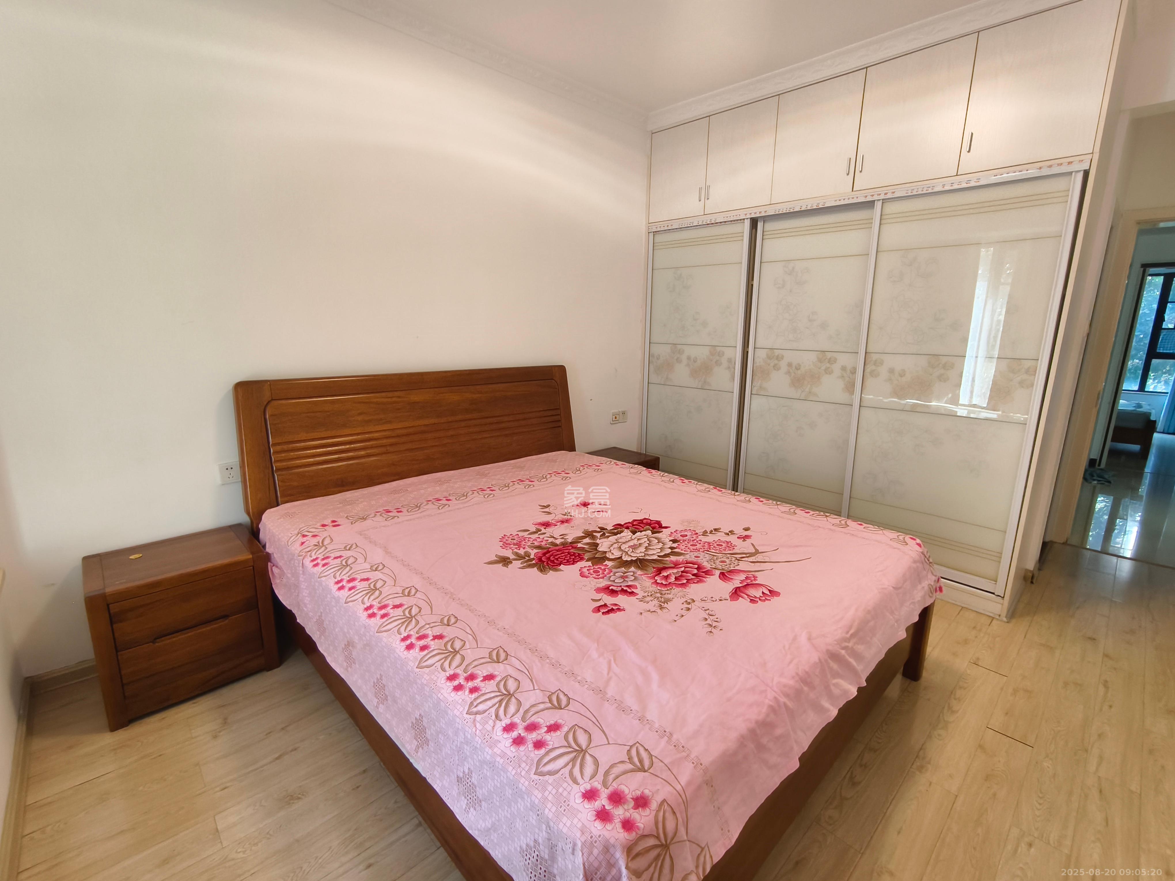 长城水郡  4室2厅2卫    2500.0元/月室内图