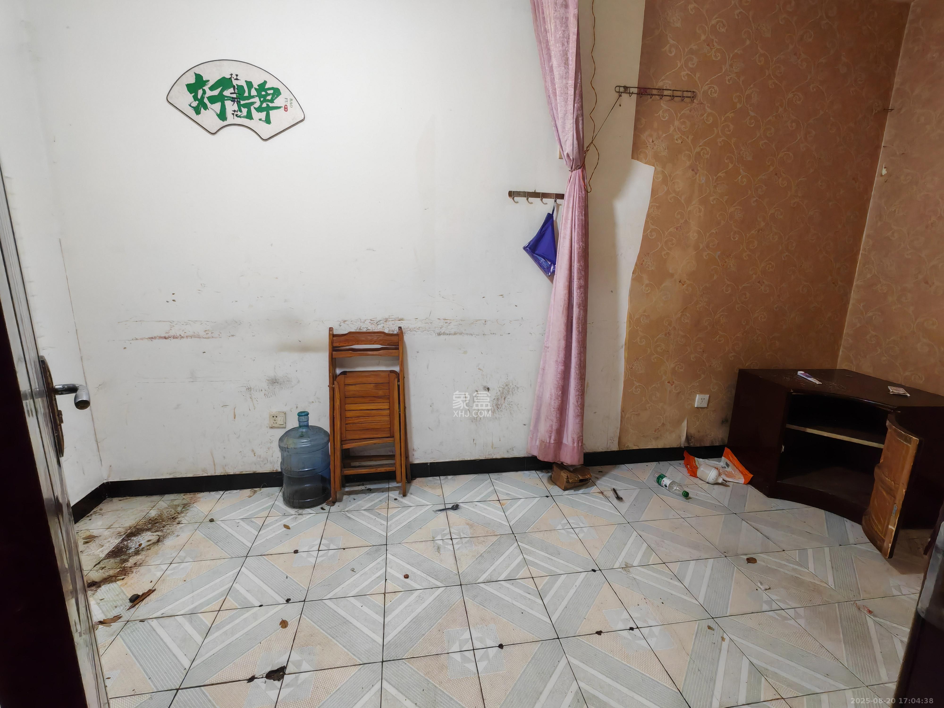 国庆新村  3室1厅1卫    2200.0元/月 国庆新村  3室1厅1卫    2200.0元/月室内图