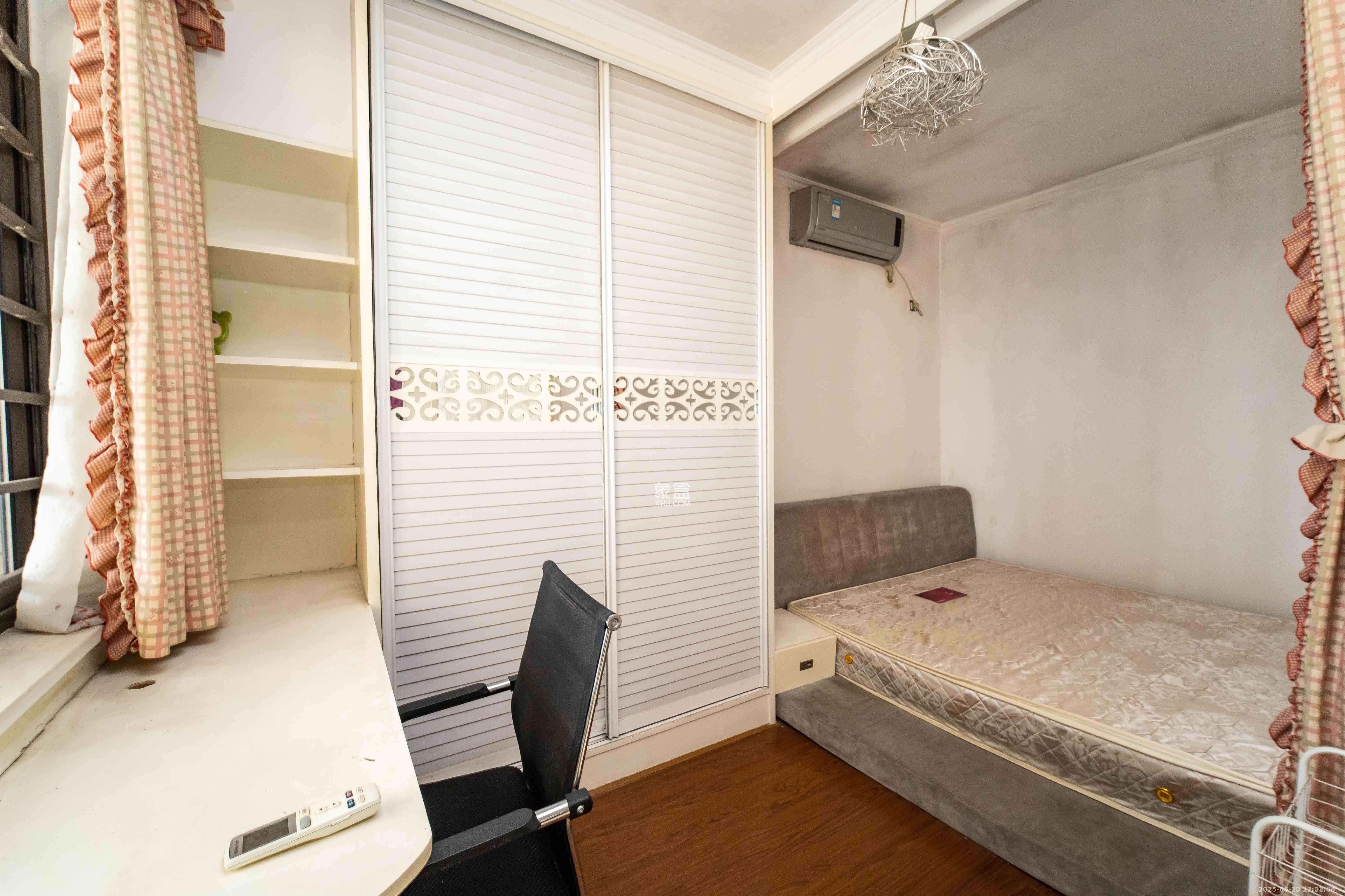 上东辛顿公寓 1室1厅1卫 1700.00元/月 上东辛顿公寓 1室1厅1卫 1700.00元/月室内图