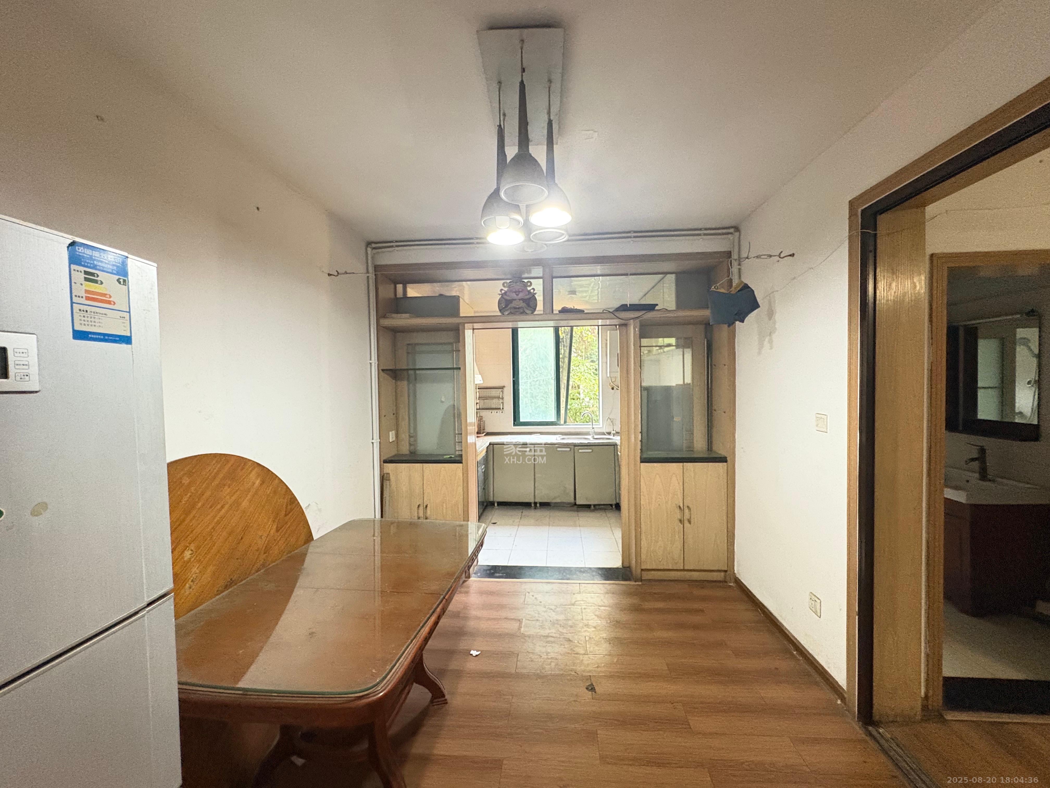 西湖丽景  4室2厅1卫    3000.0元/月室内图