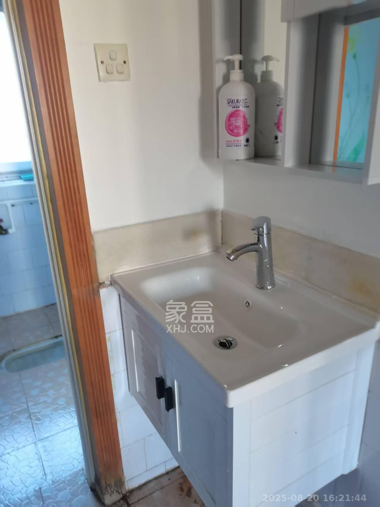 桔园小区1-8片 2室1厅1卫 1600.0元/月 桔园小区1-8片 2室1厅1卫 1600.0元/月室内图