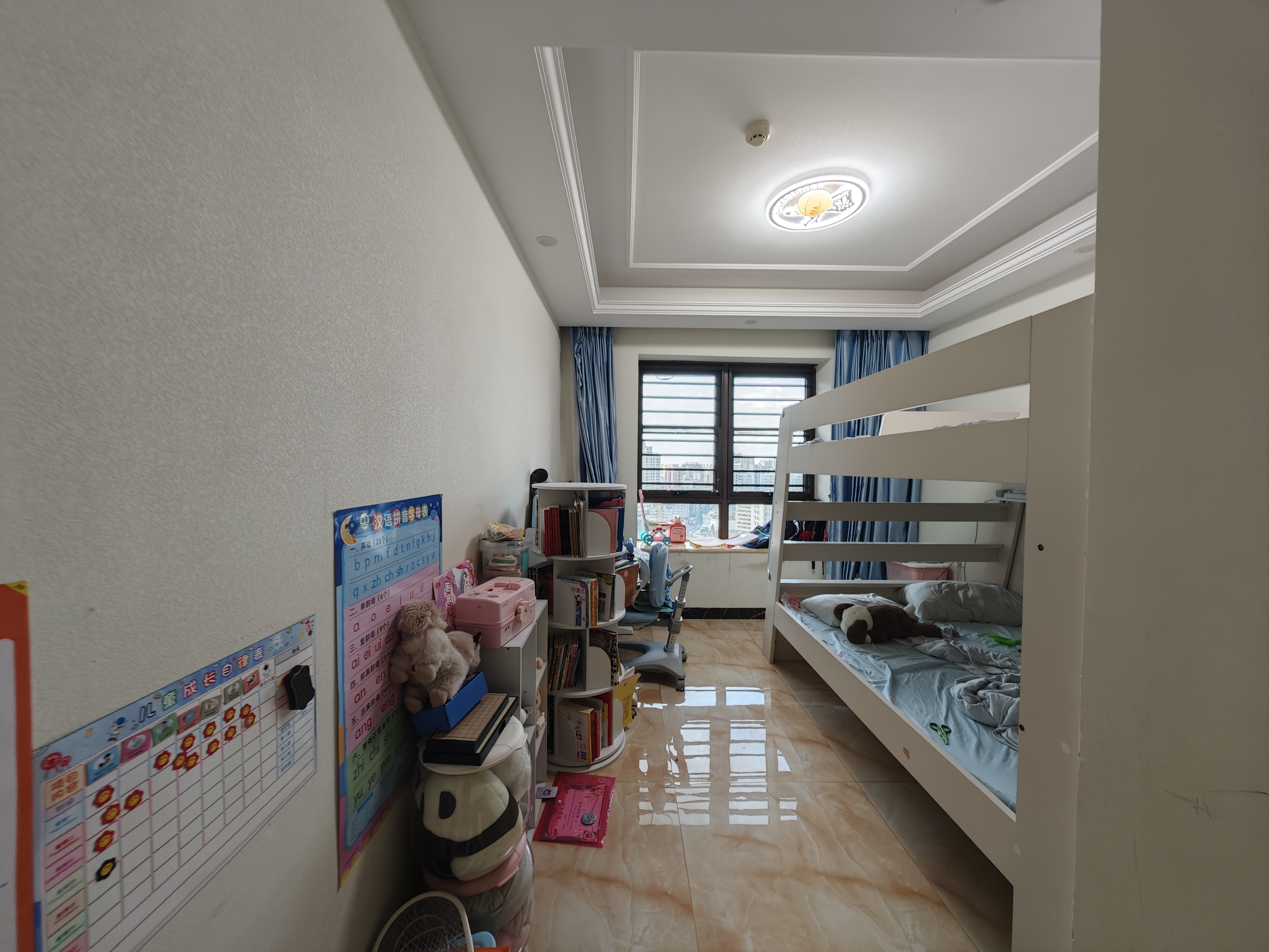 海航豪庭北苑  4室2厅2卫    10000.0元/月室内图