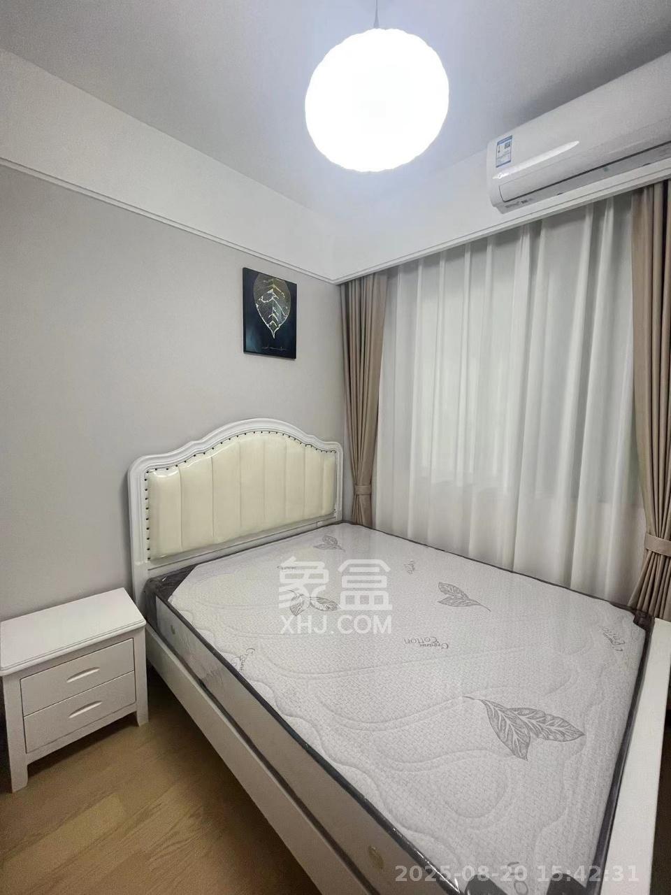 爱家当代境  3室2厅2卫    3500.0元/月室内图