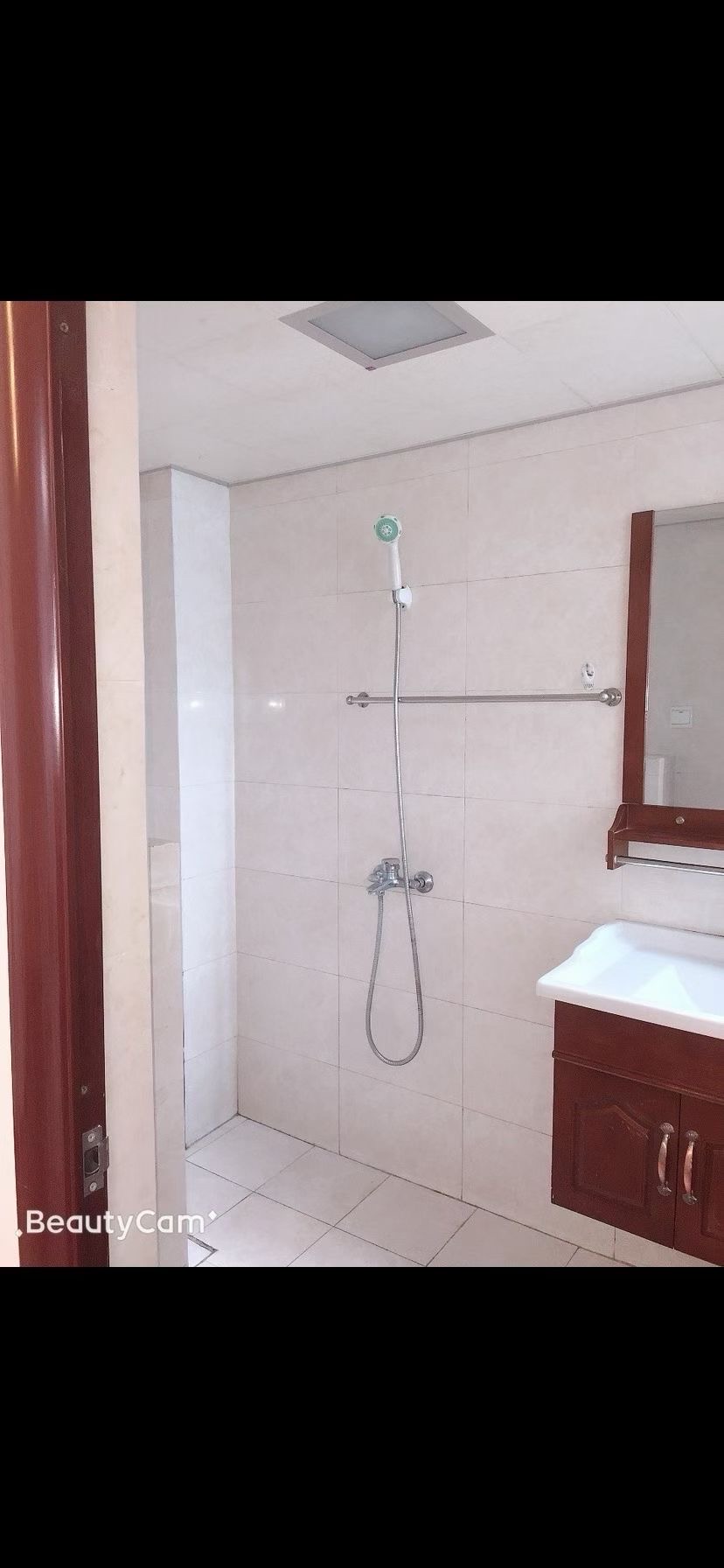 维港十字街  2室1厅1卫    1800.0元/月 维港十字街  2室1厅1卫    1800.0元/月室内图