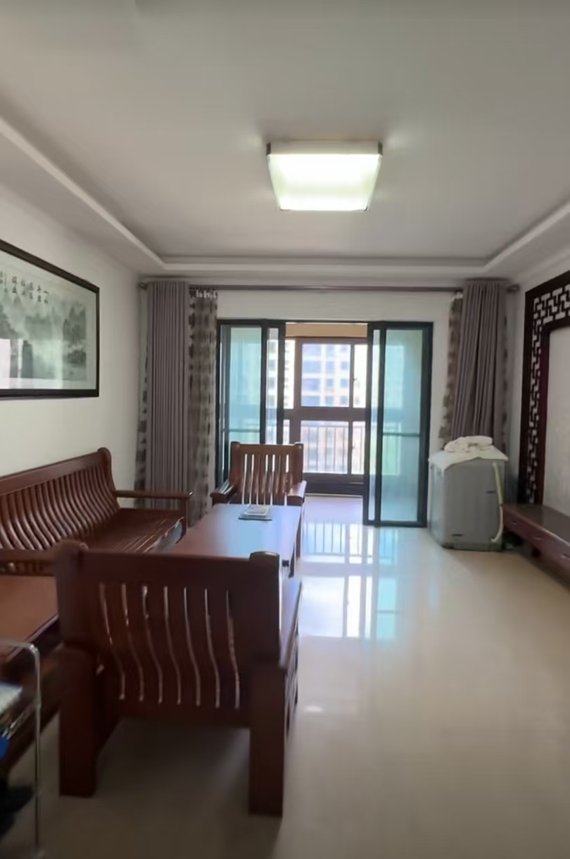 江畔人家  3室2厅2卫    199.0万 江畔人家  3室2厅2卫    199.0万室内图