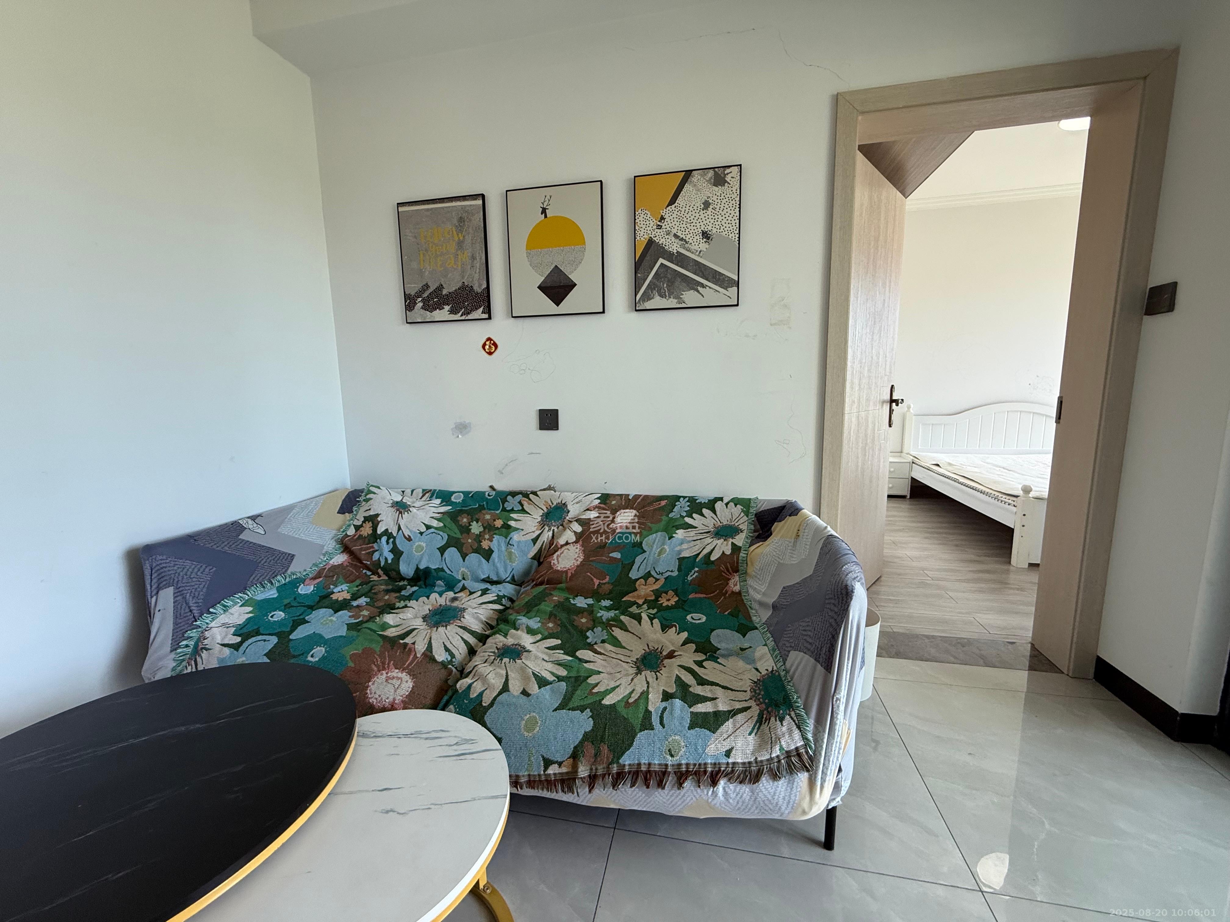 五矿沁园金城(春和景园)  1室1厅1卫    1500.0元/月 五矿沁园金城(春和景园)  1室1厅1卫    1500.0元/月