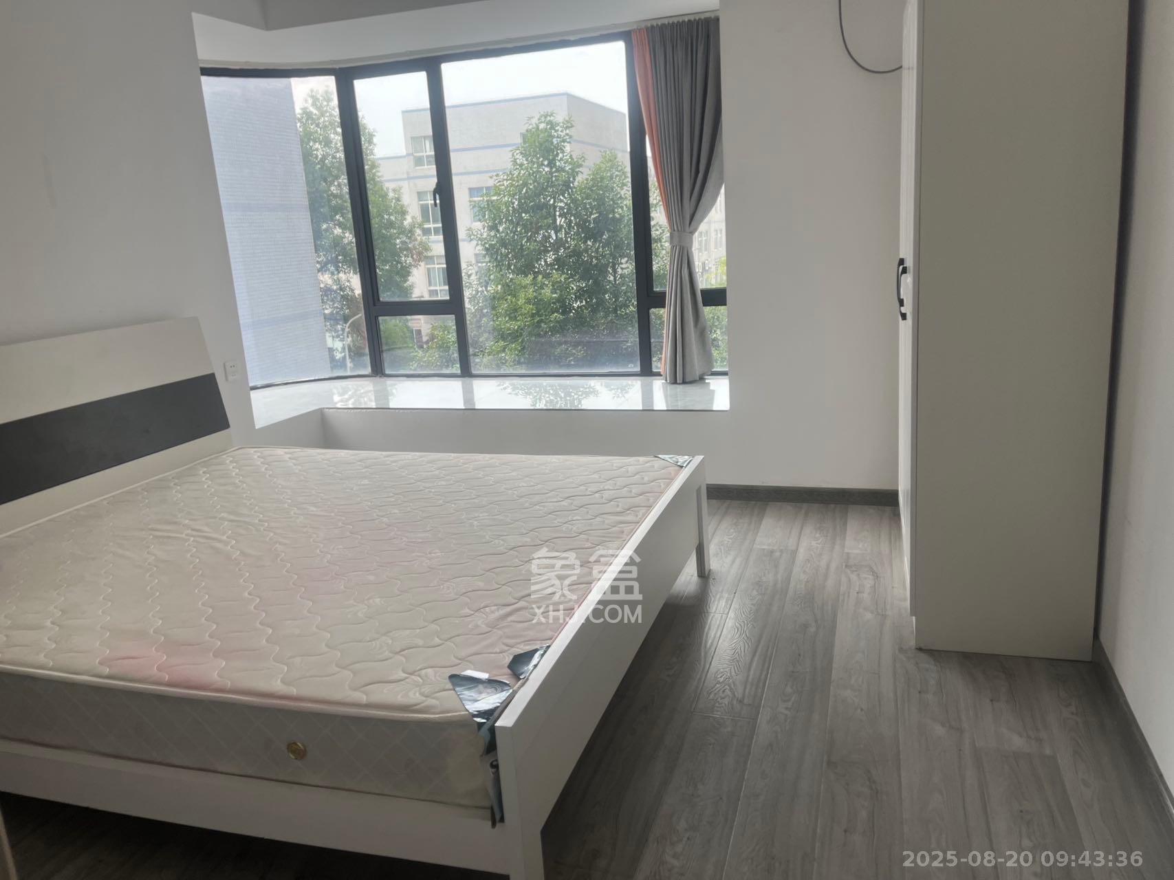 富春山 1室0厅0卫 2900.0元/月 富春山 1室0厅0卫 2900.0元/月室内图