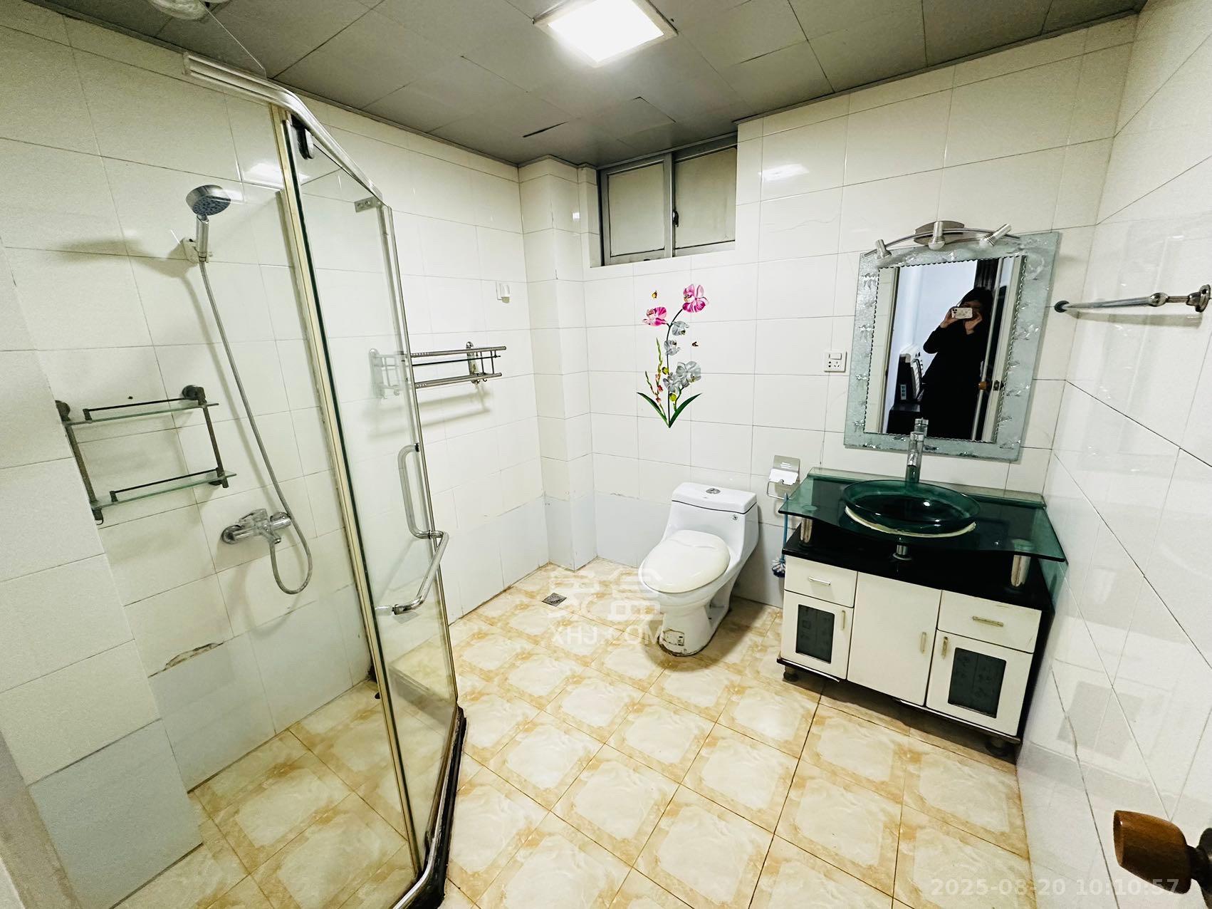 中南汽车世界 3室2厅1卫 1500.0元/月 中南汽车世界 3室2厅1卫 1500.0元/月室内图