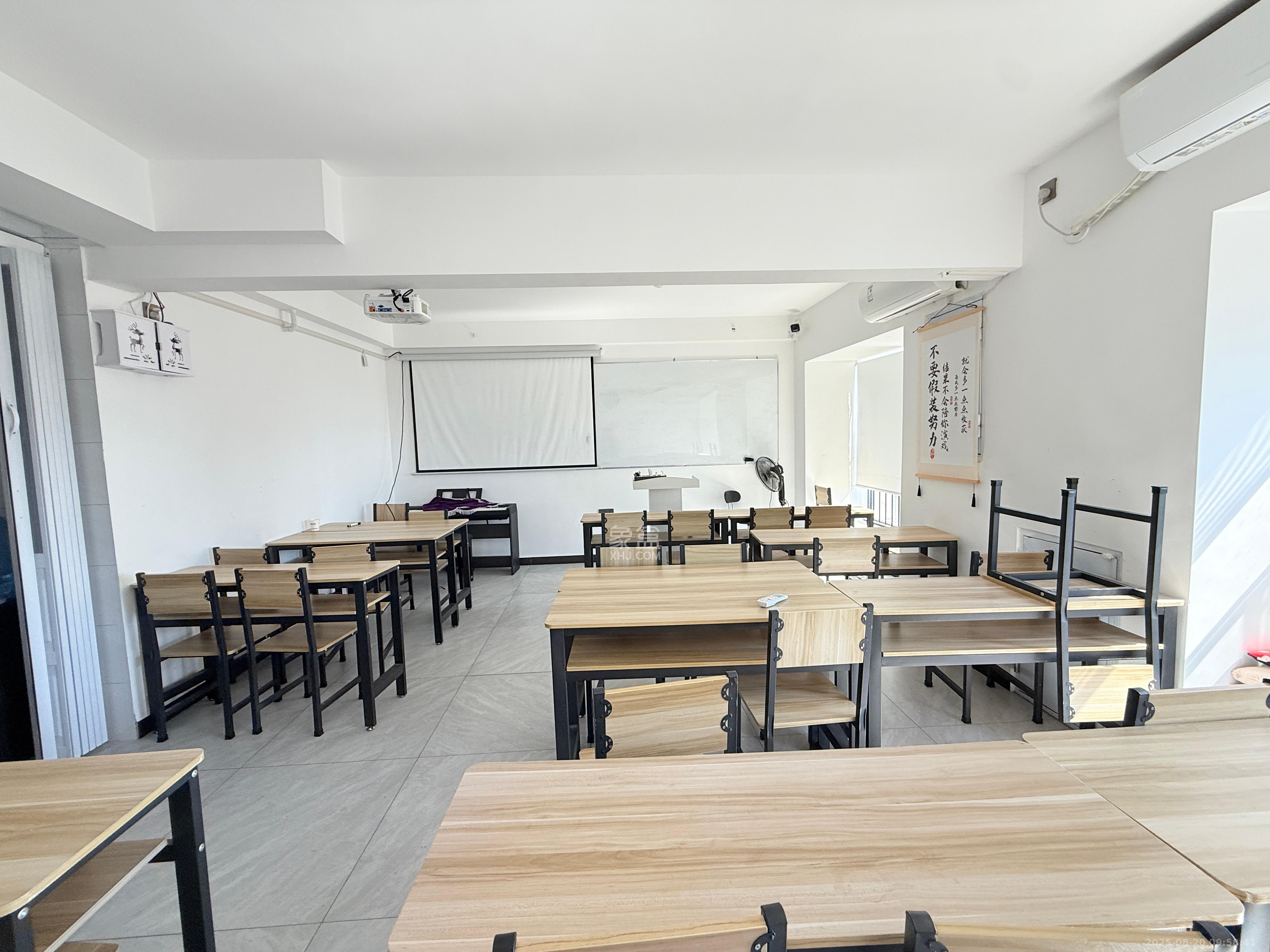 碧桂园城市之光 1室1厅1卫 1800.0元/月 碧桂园城市之光 1室1厅1卫 1800.0元/月室内图