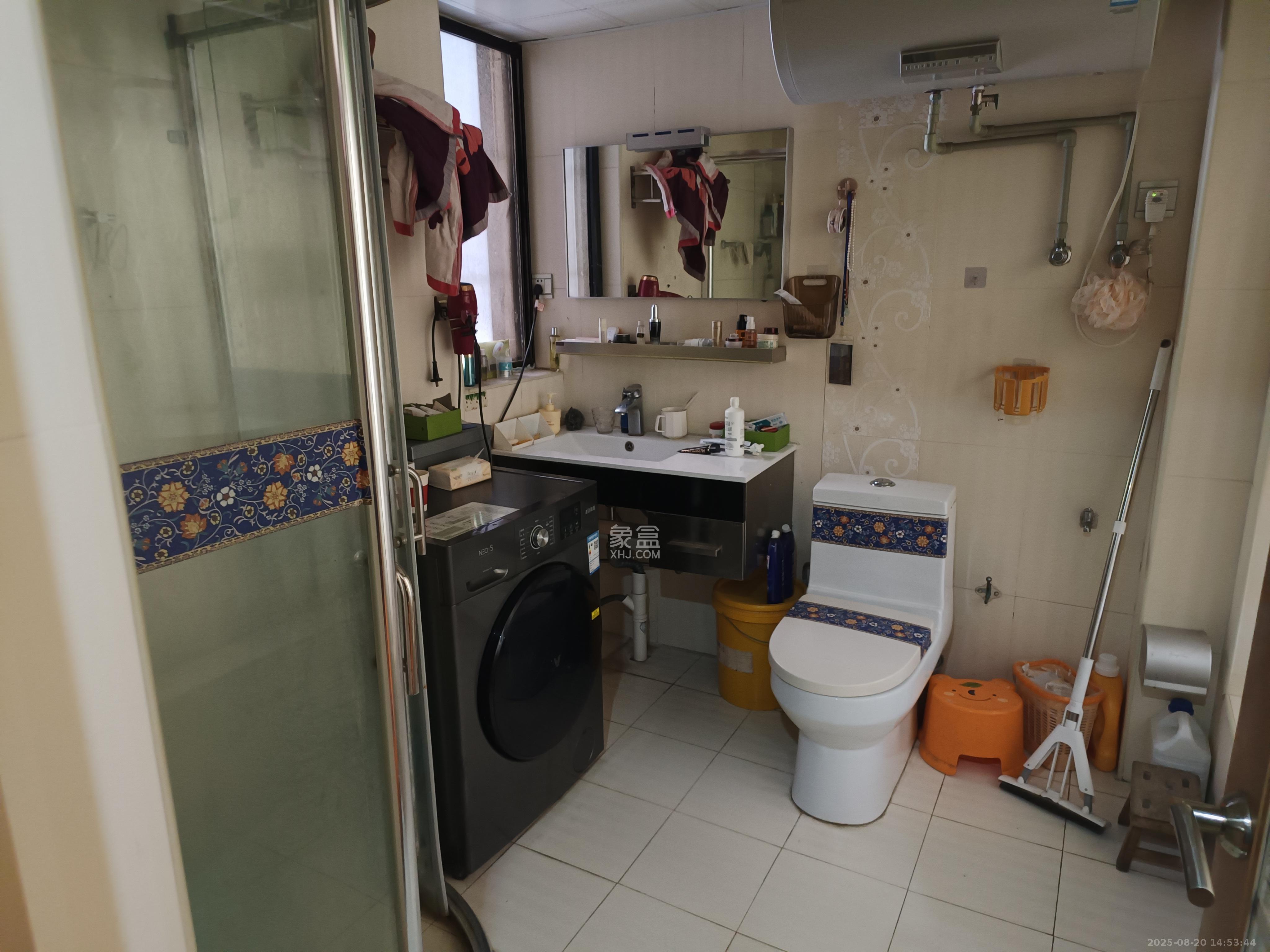 三江花中城  3室2厅1卫    3000.0元/月室内图