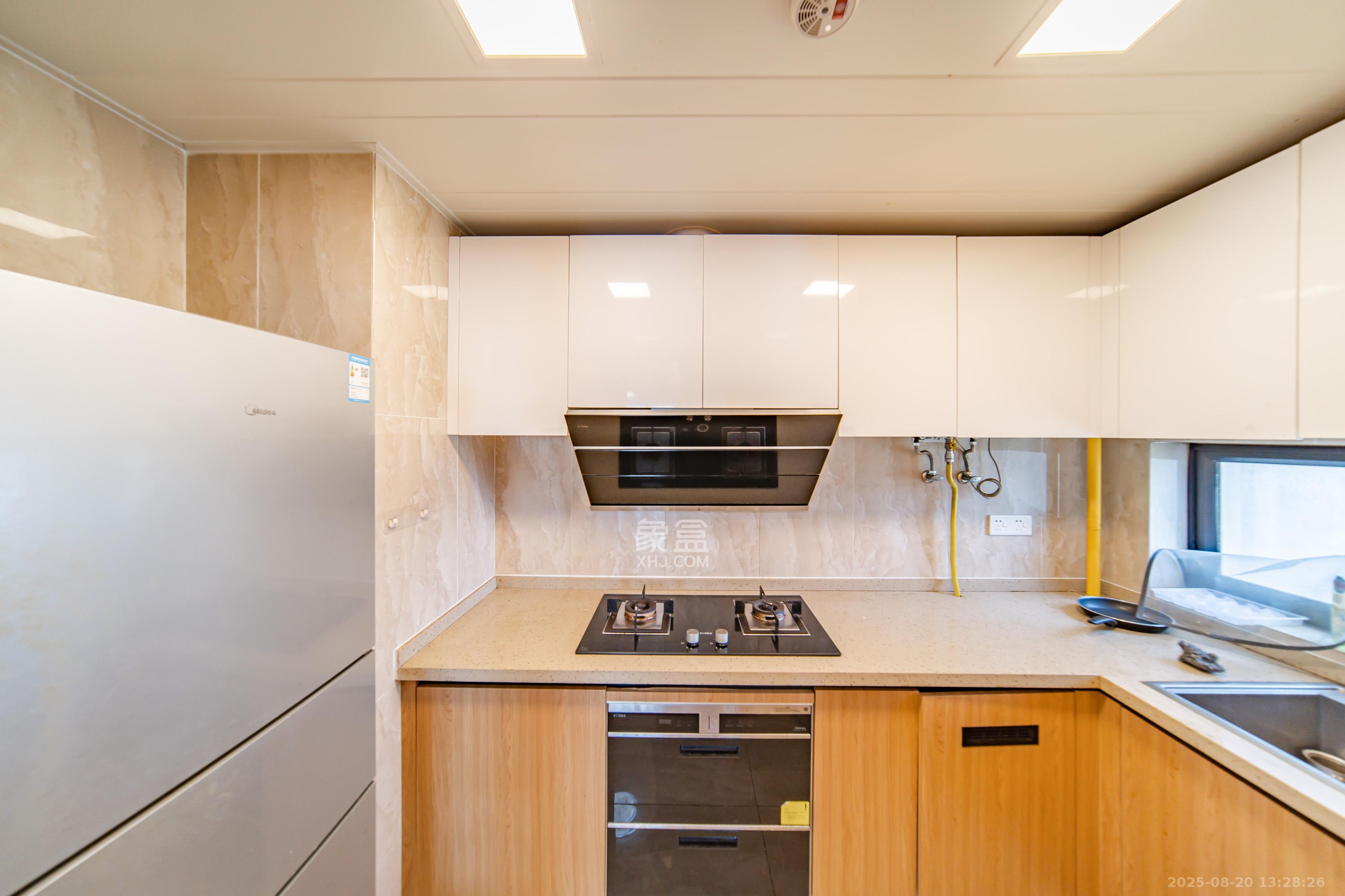 万科金域缇香 3室2厅2卫 140.0万 万科金域缇香 3室2厅2卫 140.0万厨房