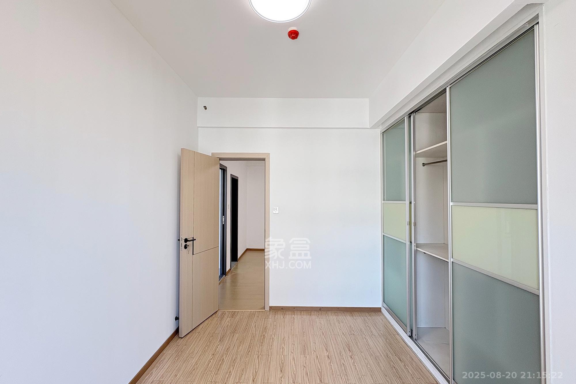 芙蓉同发  2室1厅1卫    69.0万卧室