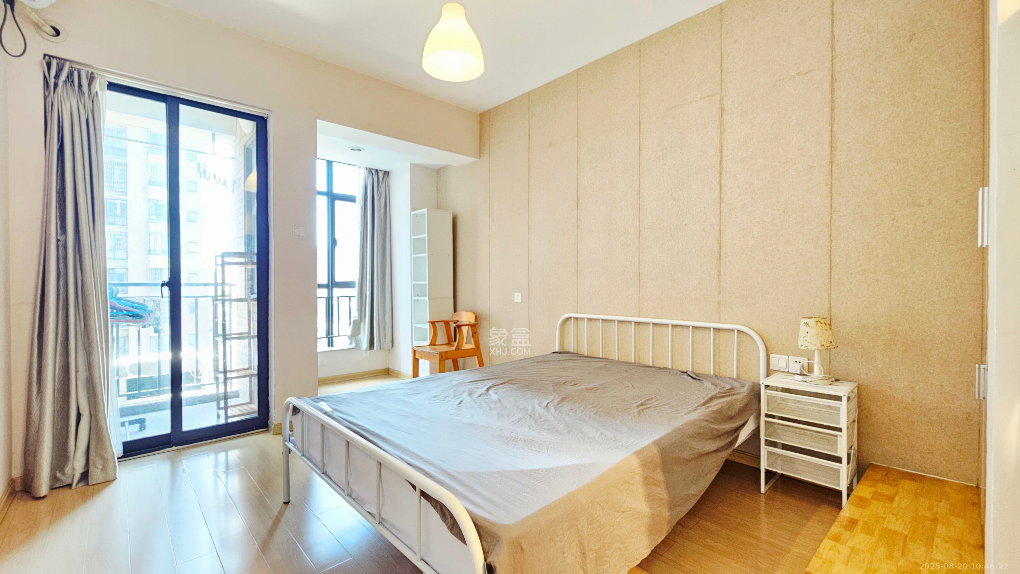 华润凤凰城一期 1室1厅1卫 1500.0元/月 华润凤凰城一期 1室1厅1卫 1500.0元/月室内图