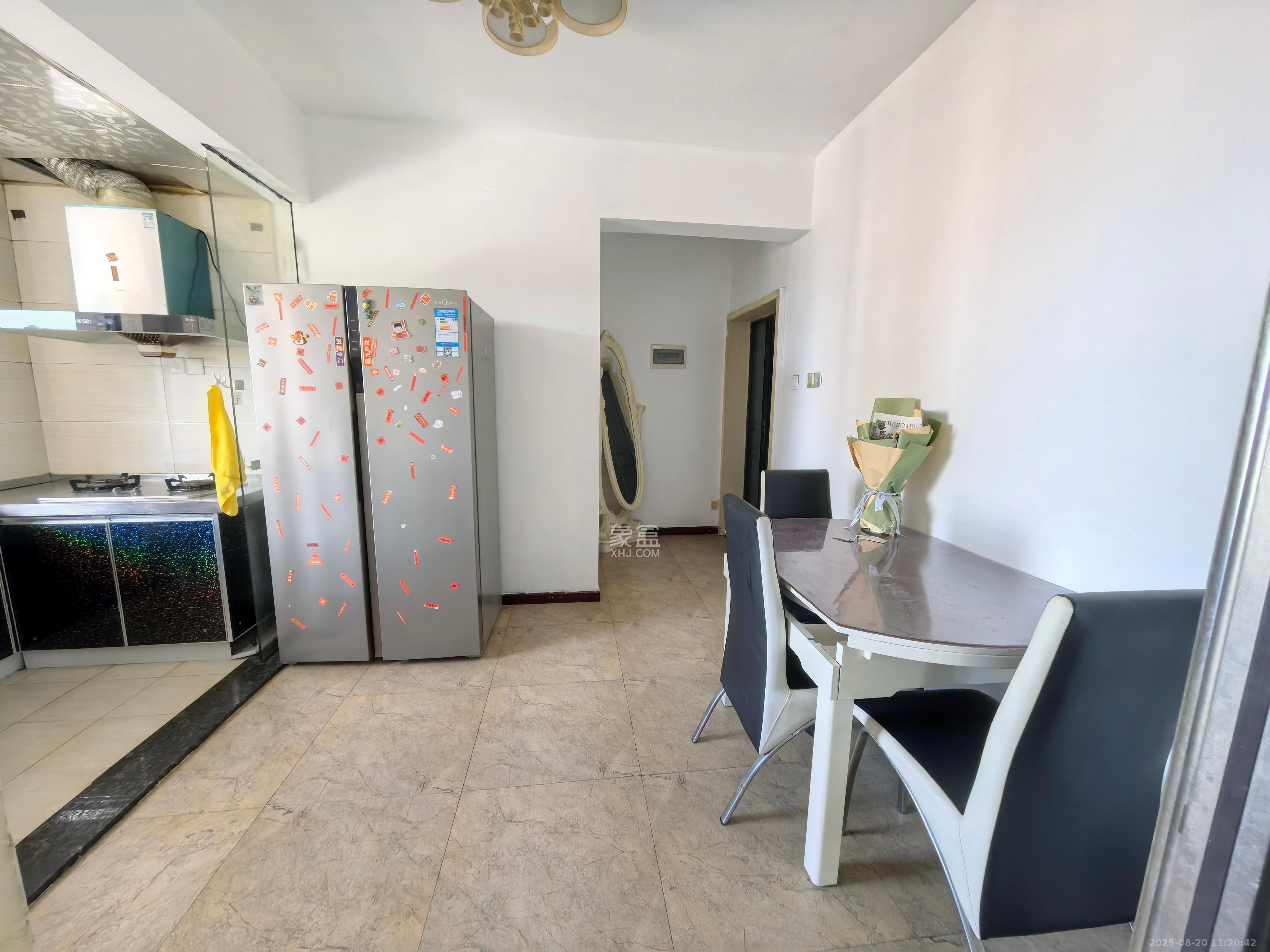 芙蓉蓉苑 1室1厅1卫 2100.0元/月 芙蓉蓉苑 1室1厅1卫 2100.0元/月室内图