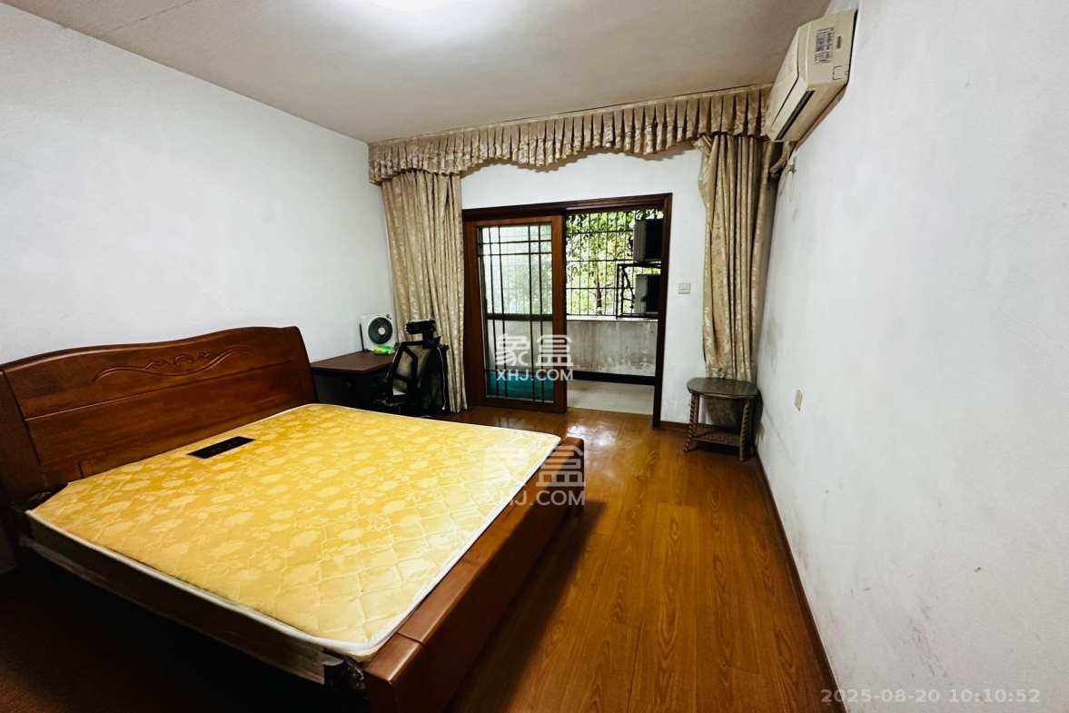 中南汽车世界 3室2厅1卫 1500.0元/月 中南汽车世界 3室2厅1卫 1500.0元/月室内图