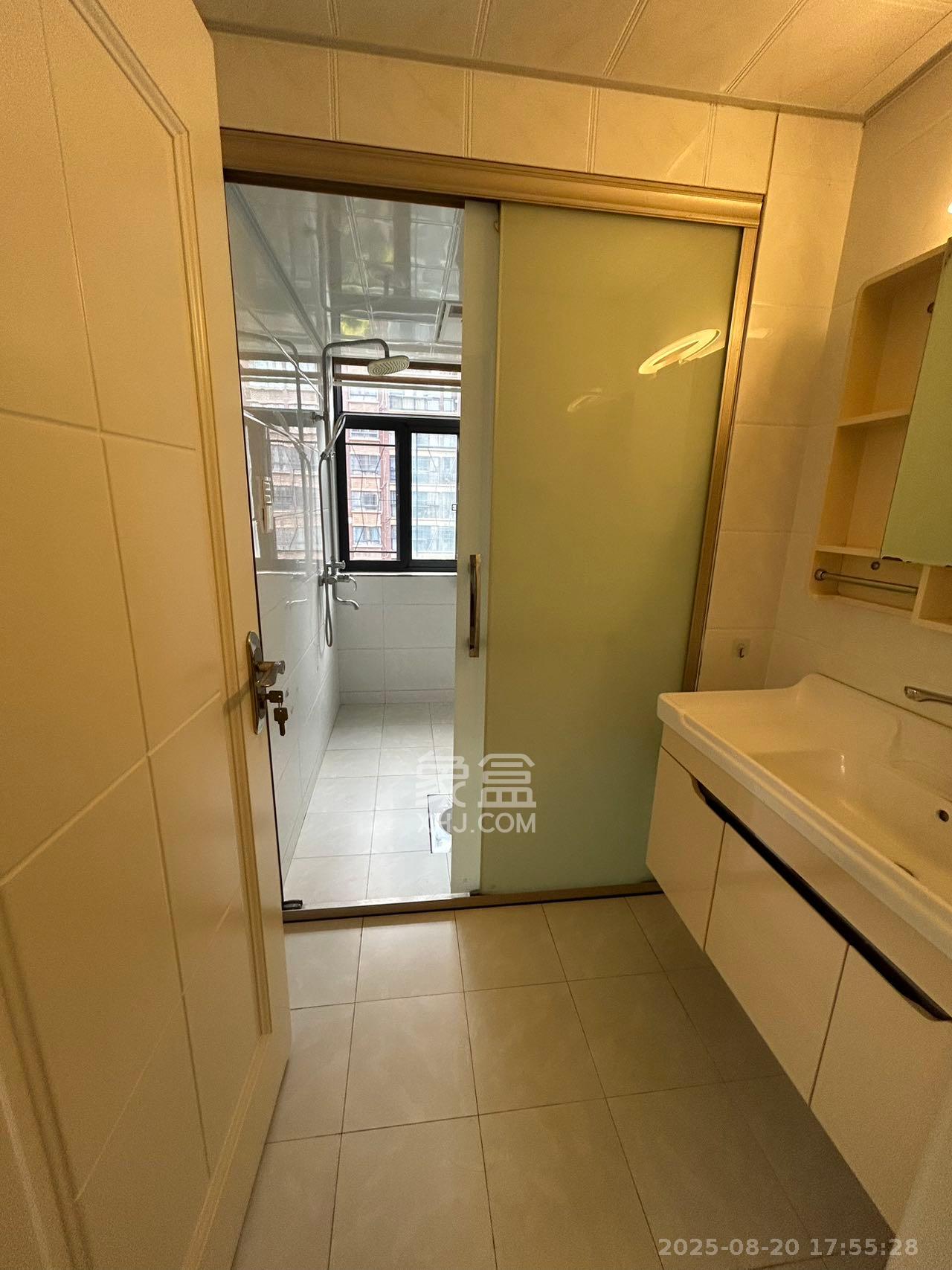 五矿格澜郡 3室2厅2卫 2500.0元/月 五矿格澜郡 3室2厅2卫 2500.0元/月室内图