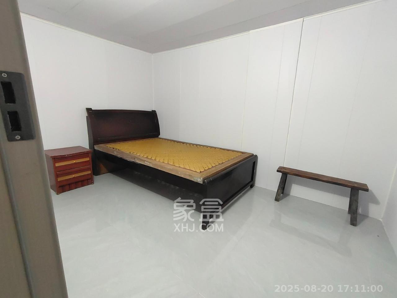 第二工人文化宫  4室2厅1卫    2700.0元/月 第二工人文化宫  4室2厅1卫    2700.0元/月室内图