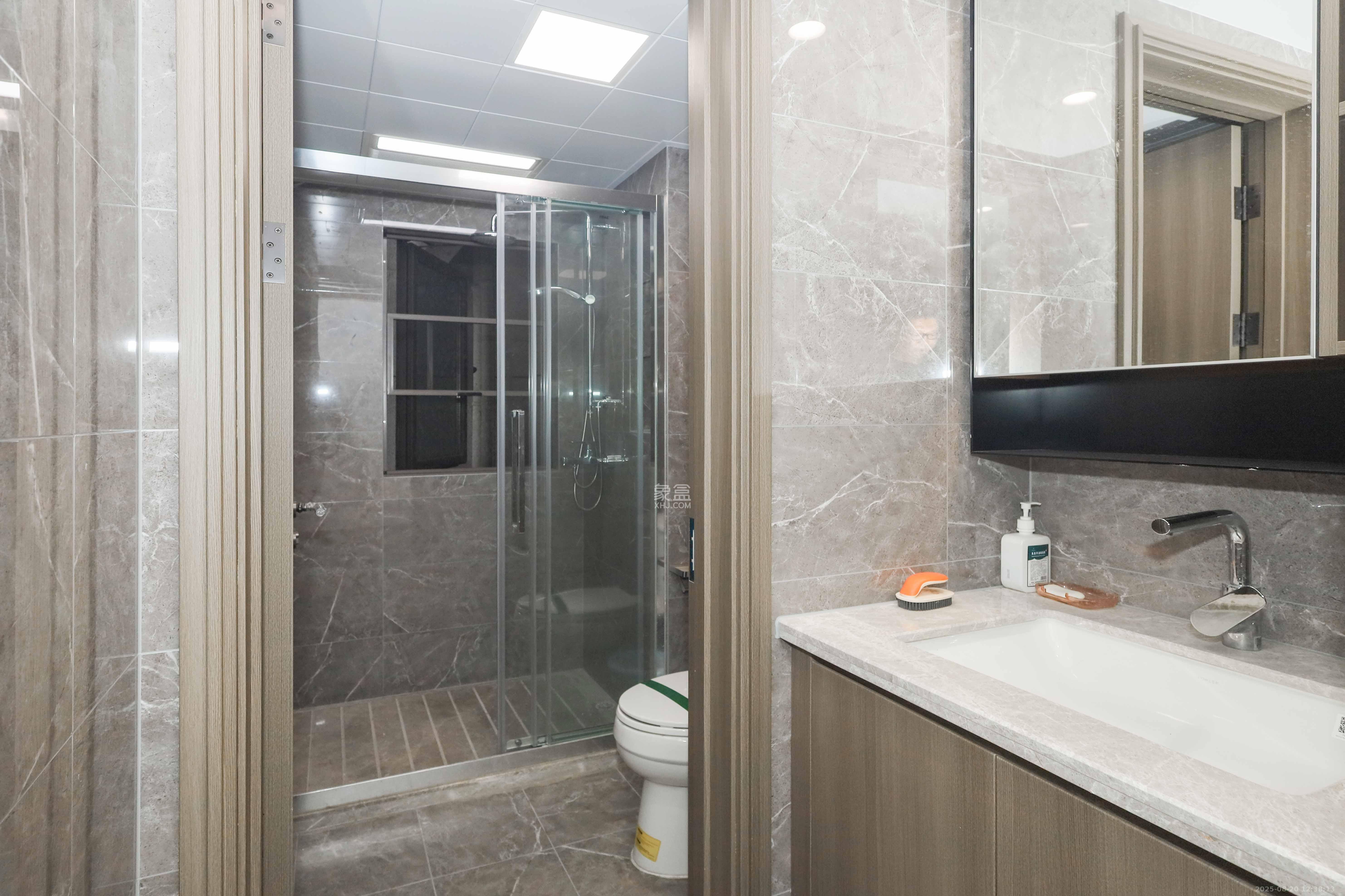 长沙溪山悦  3室2厅1卫    120.0万卫生间