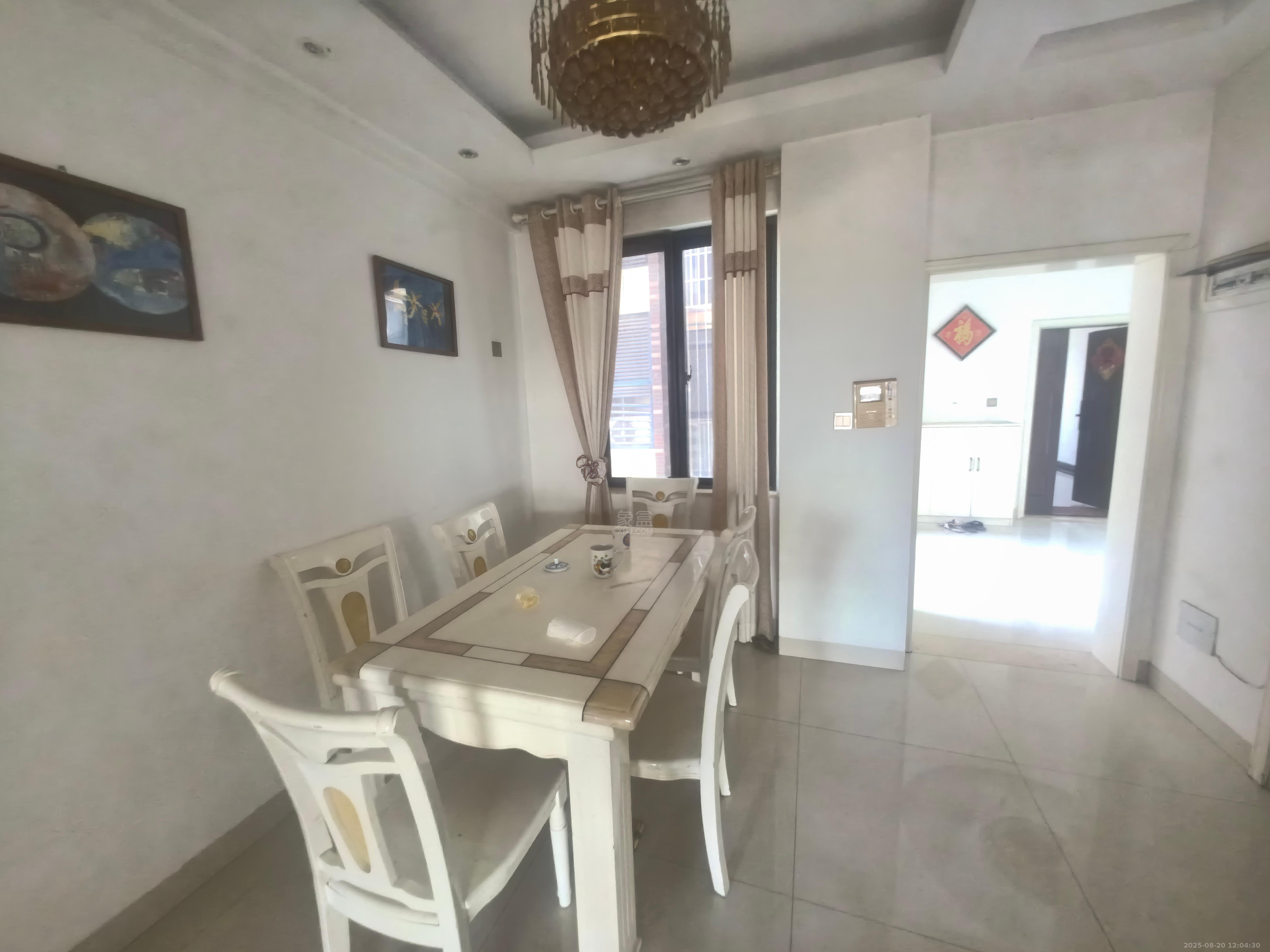 碧玉花园 3室2厅1卫 1500.00元/月 碧玉花园 3室2厅1卫 1500.00元/月室内图