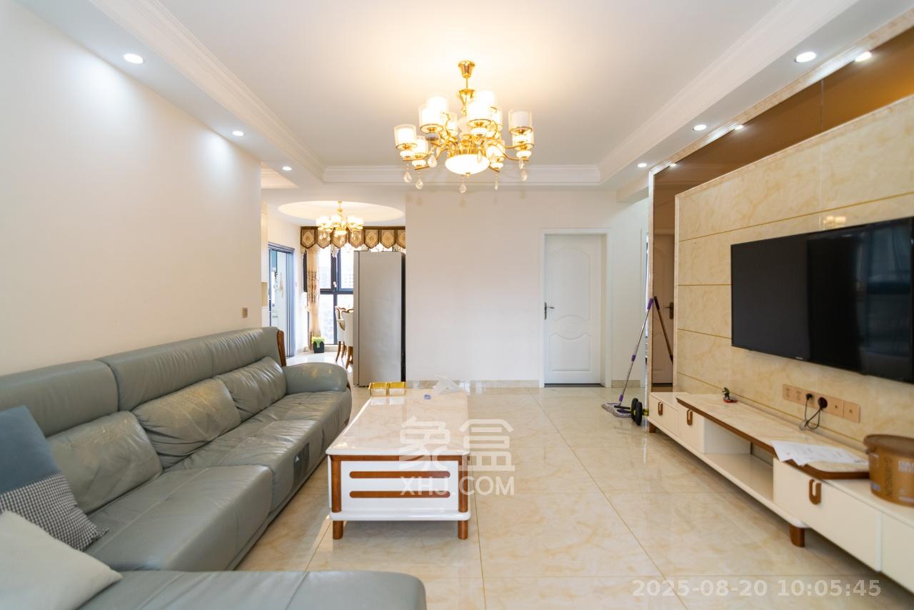 澳海澜庭  3室2厅2卫    2100.0元/月室内图